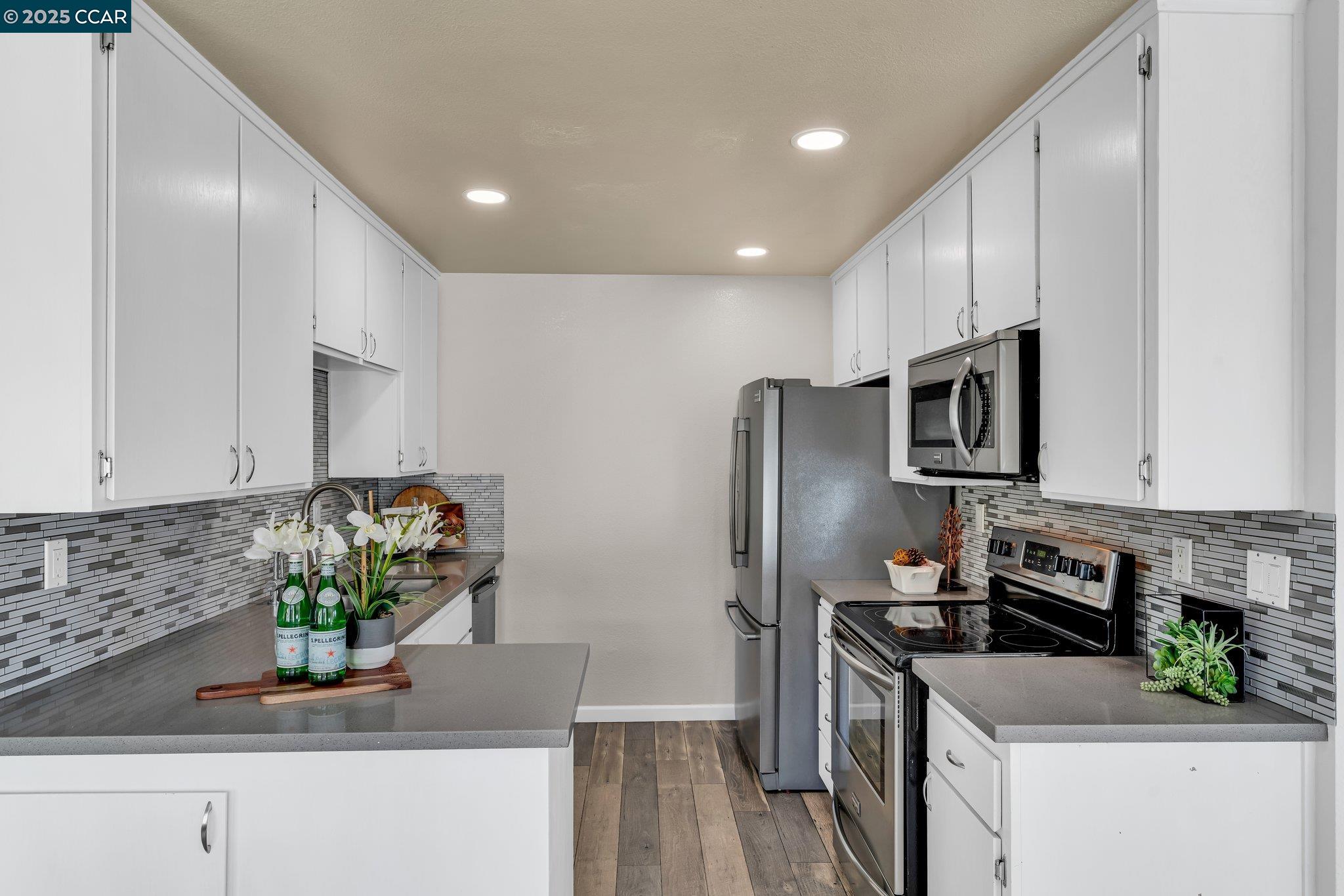 Photo #4: 41083942 Listing 