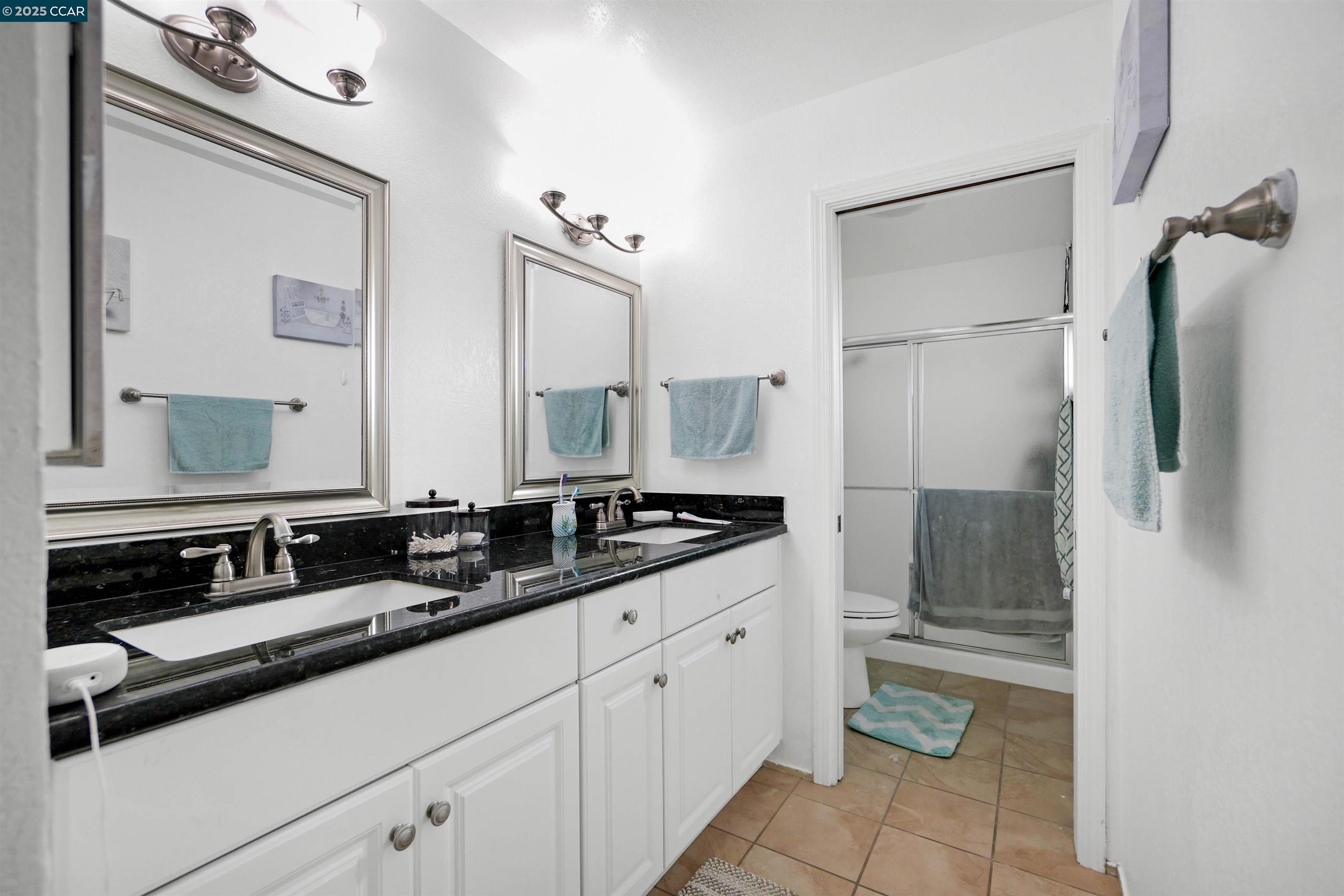 Detail Gallery Image 31 of 44 For 2202 Old Creek Cir, Pittsburg,  CA 94565 - 4 Beds | 2/1 Baths
