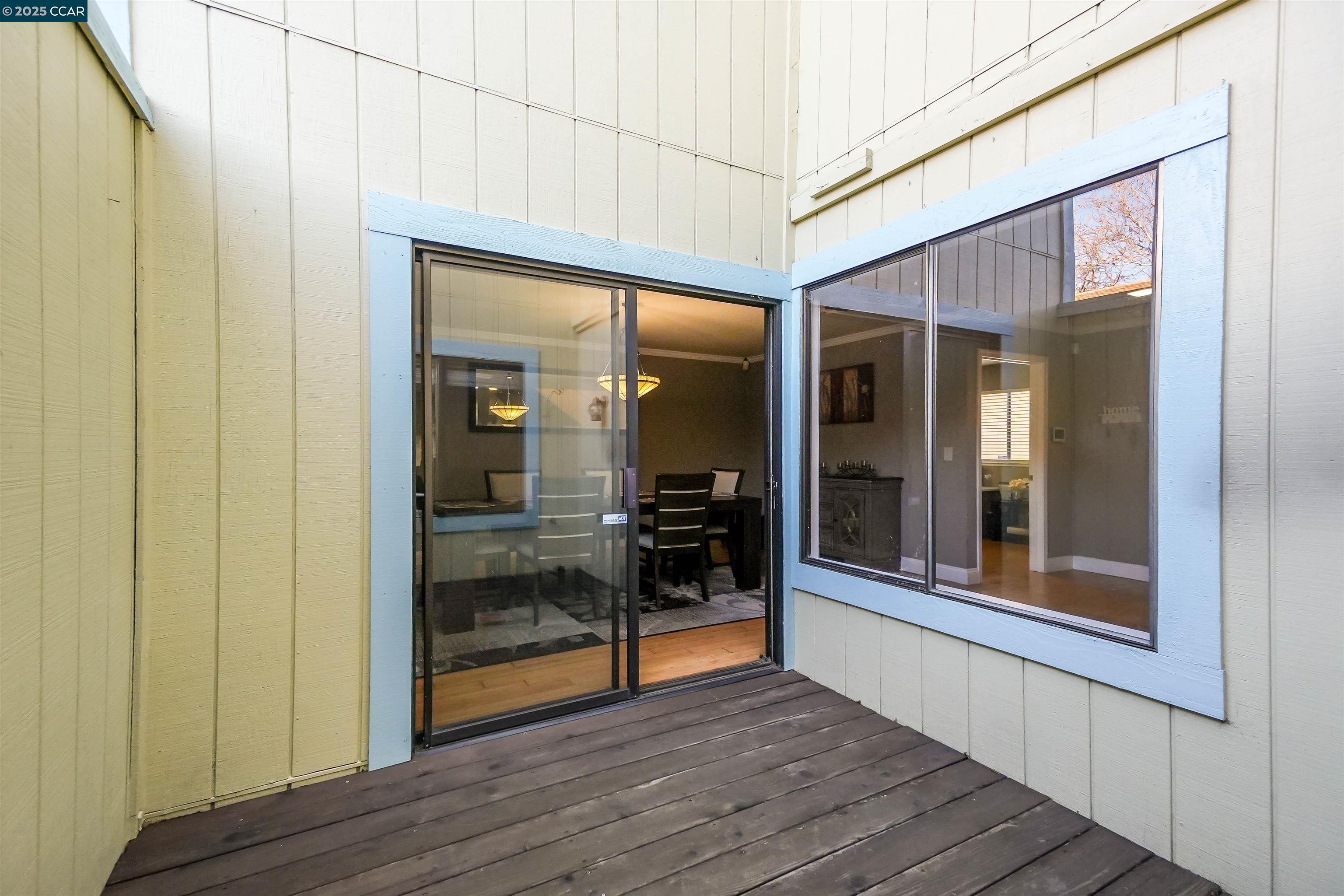 Detail Gallery Image 39 of 44 For 2202 Old Creek Cir, Pittsburg,  CA 94565 - 4 Beds | 2/1 Baths