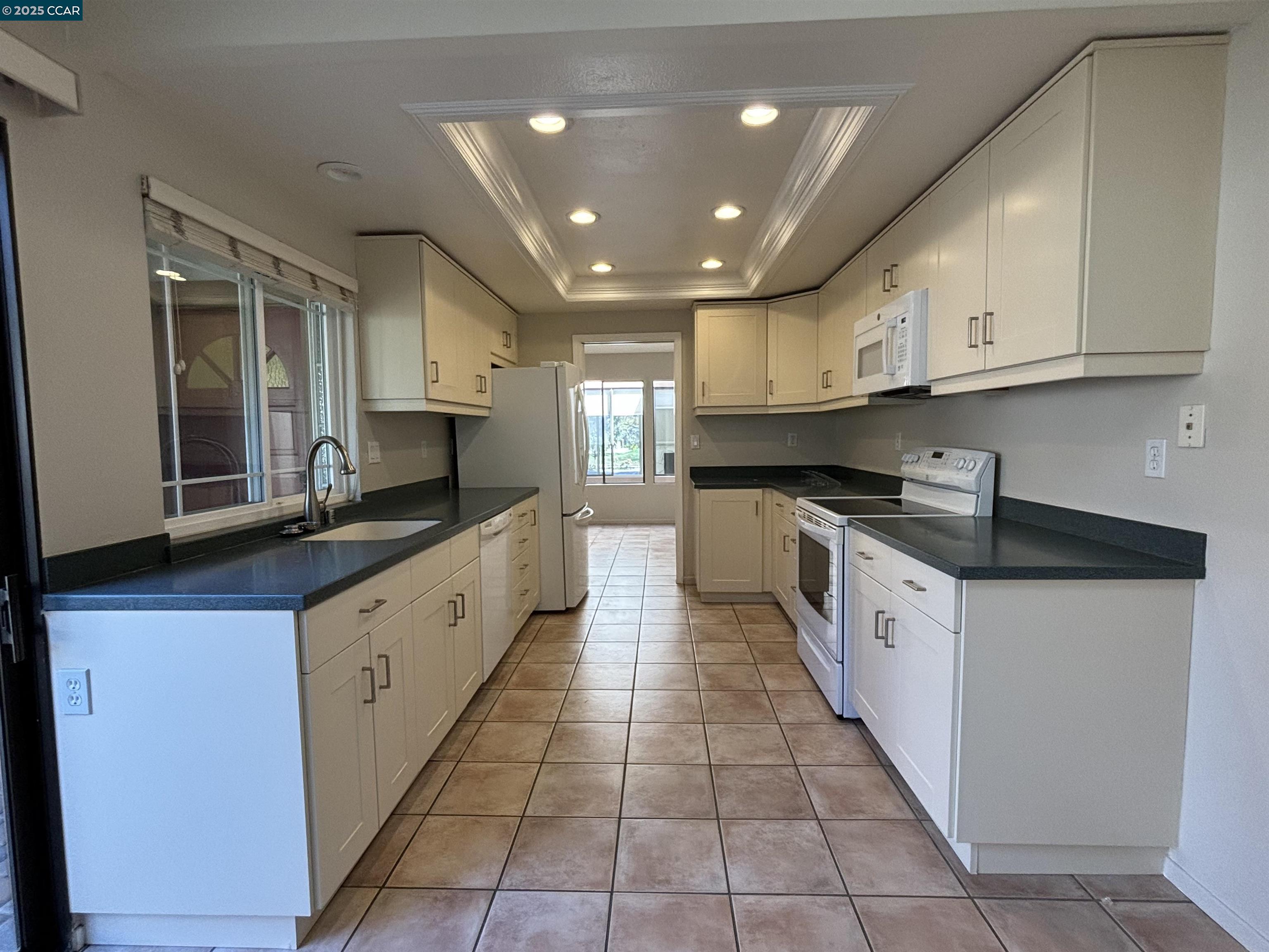 Photo #4: 41083980 Listing 