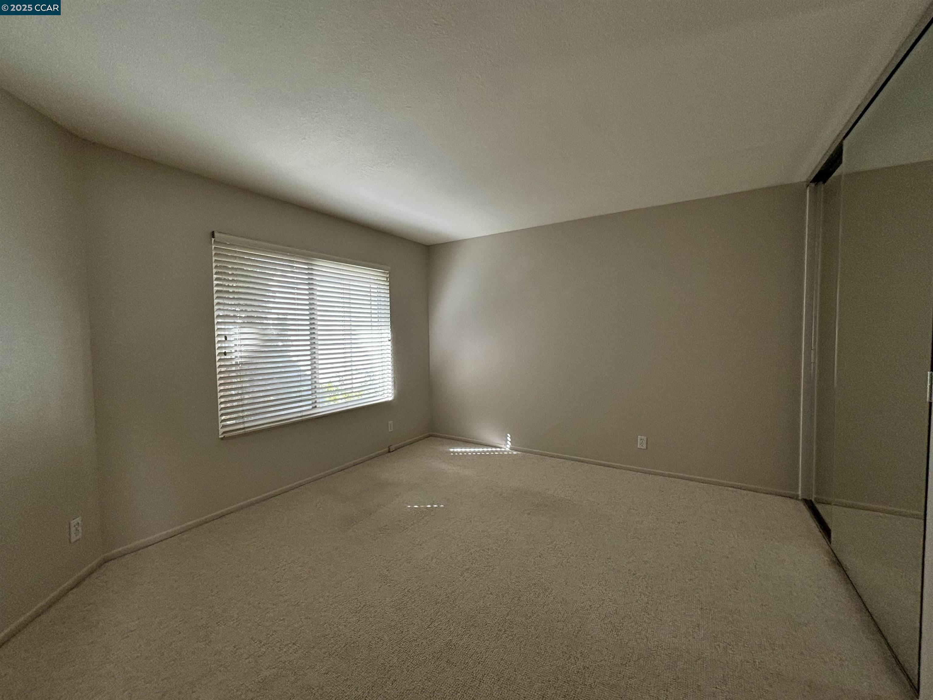 Photo #6: 41083980 Listing 