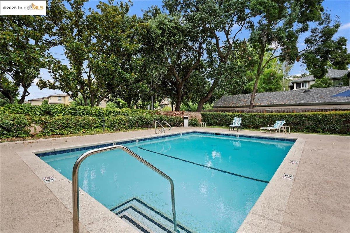 Photo #33: 41083982 Listing: Photo #33