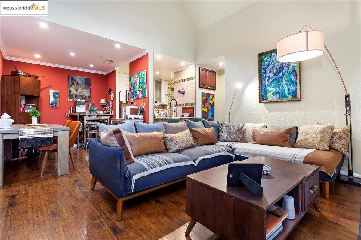 Photo #5: 41083982 Listing: Photo #5