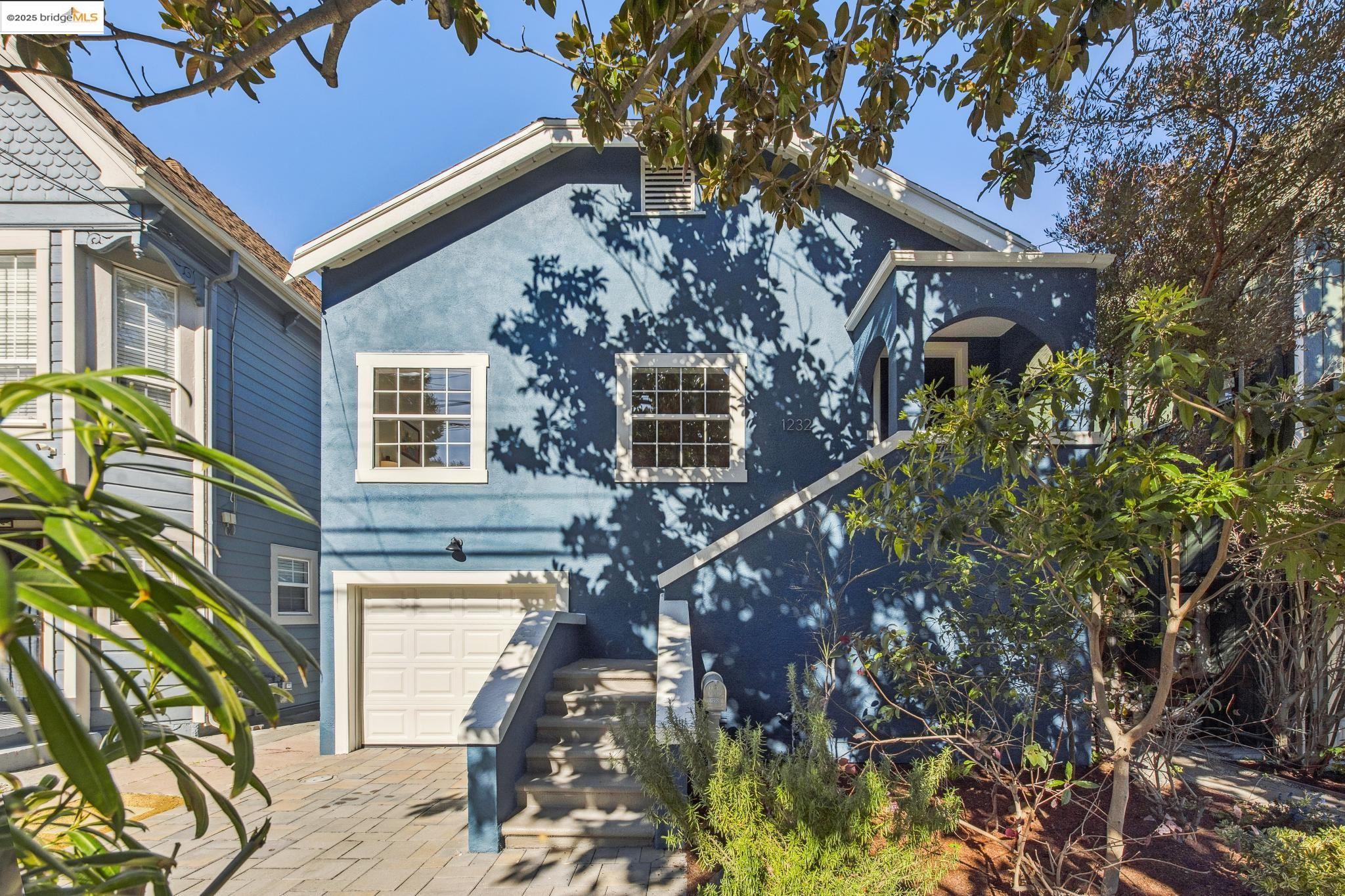 Detail Gallery Image 1 of 1 For 1232 53rd St, Emeryville,  CA 94608 - 4 Beds | 3 Baths