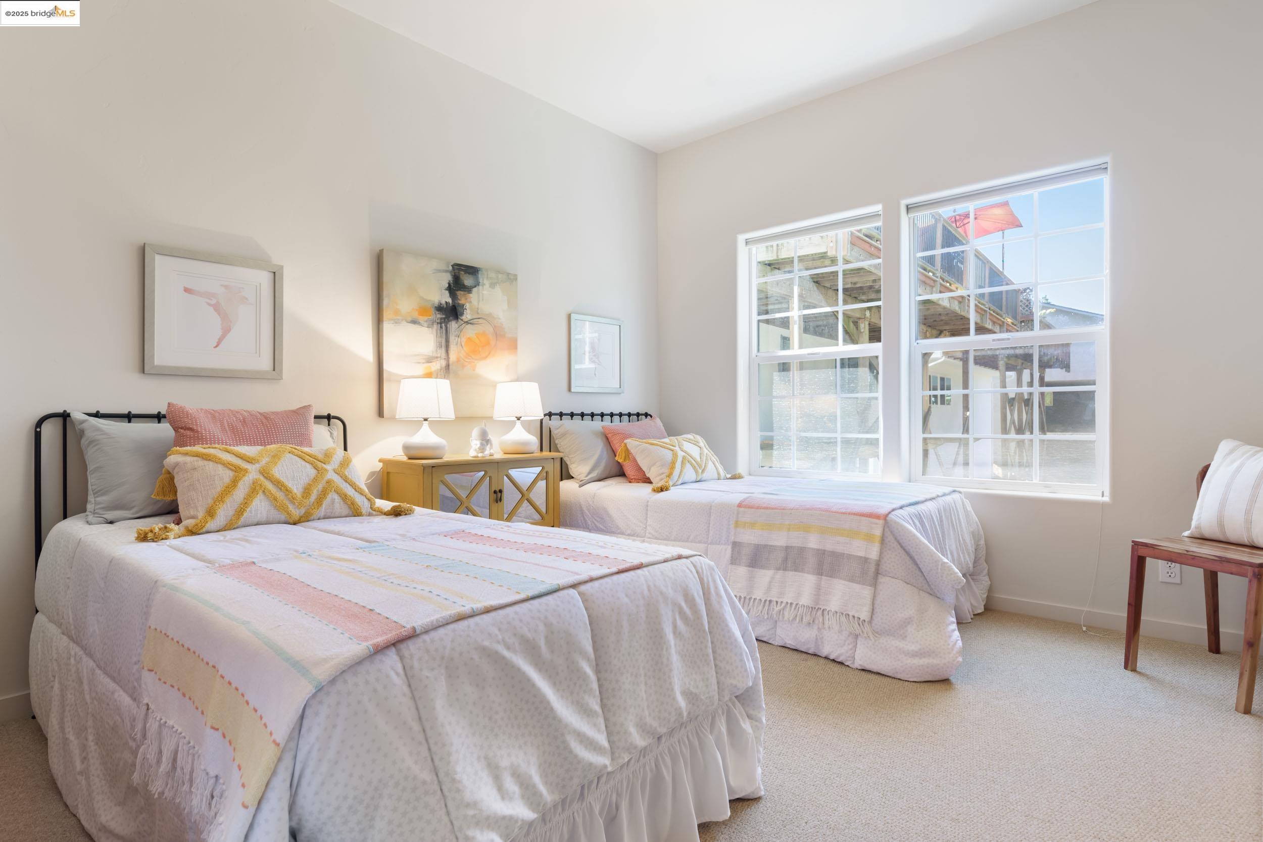 50 Pine Hills Ct, Oakland, California 94611, 4 Bedrooms Bedrooms, 9 Rooms Rooms,3 BathroomsBathrooms,Residential,For Sale,50 Pine Hills Ct,41084032