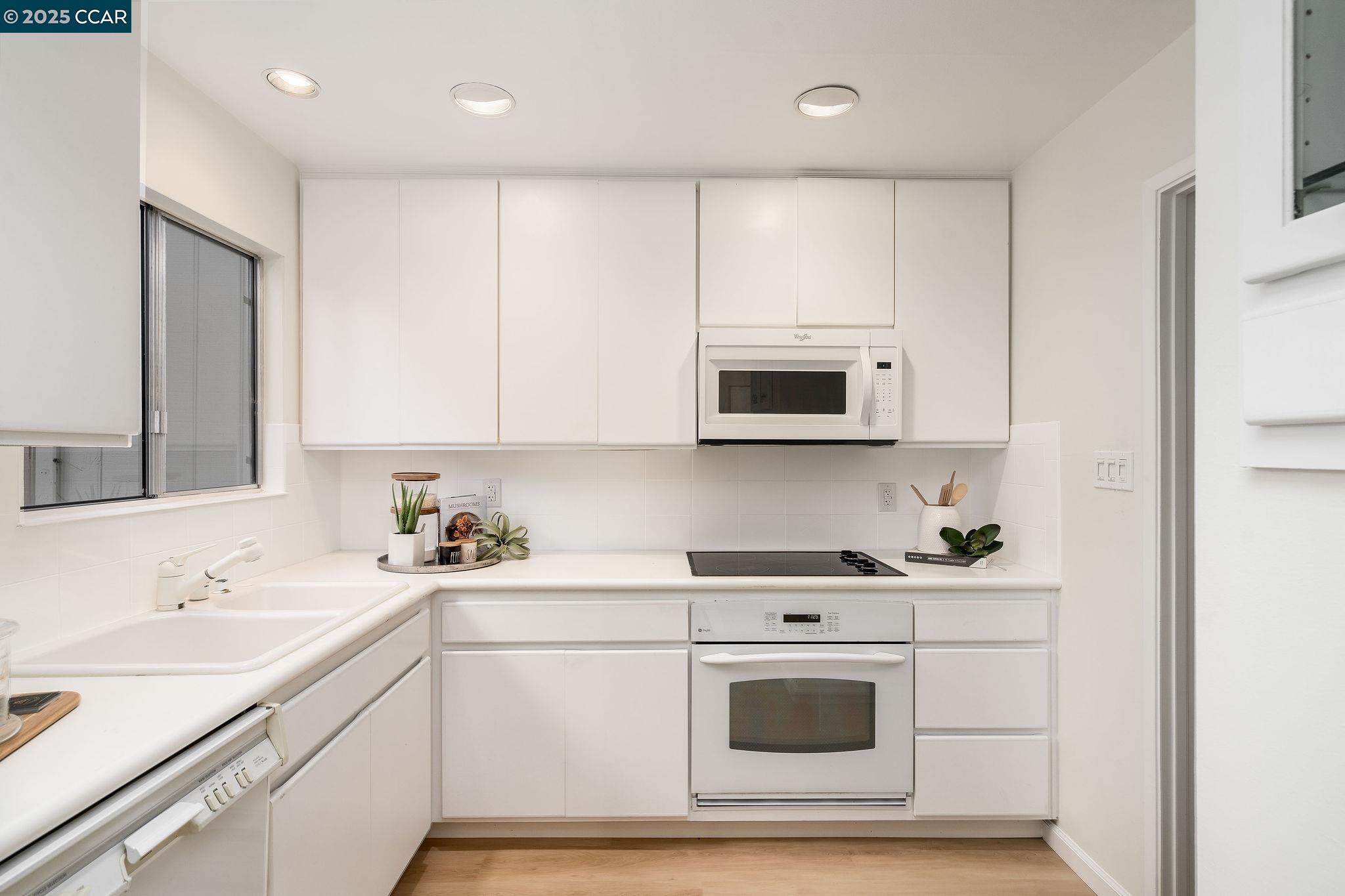 Photo #13: 41084051 Listing: Photo #13