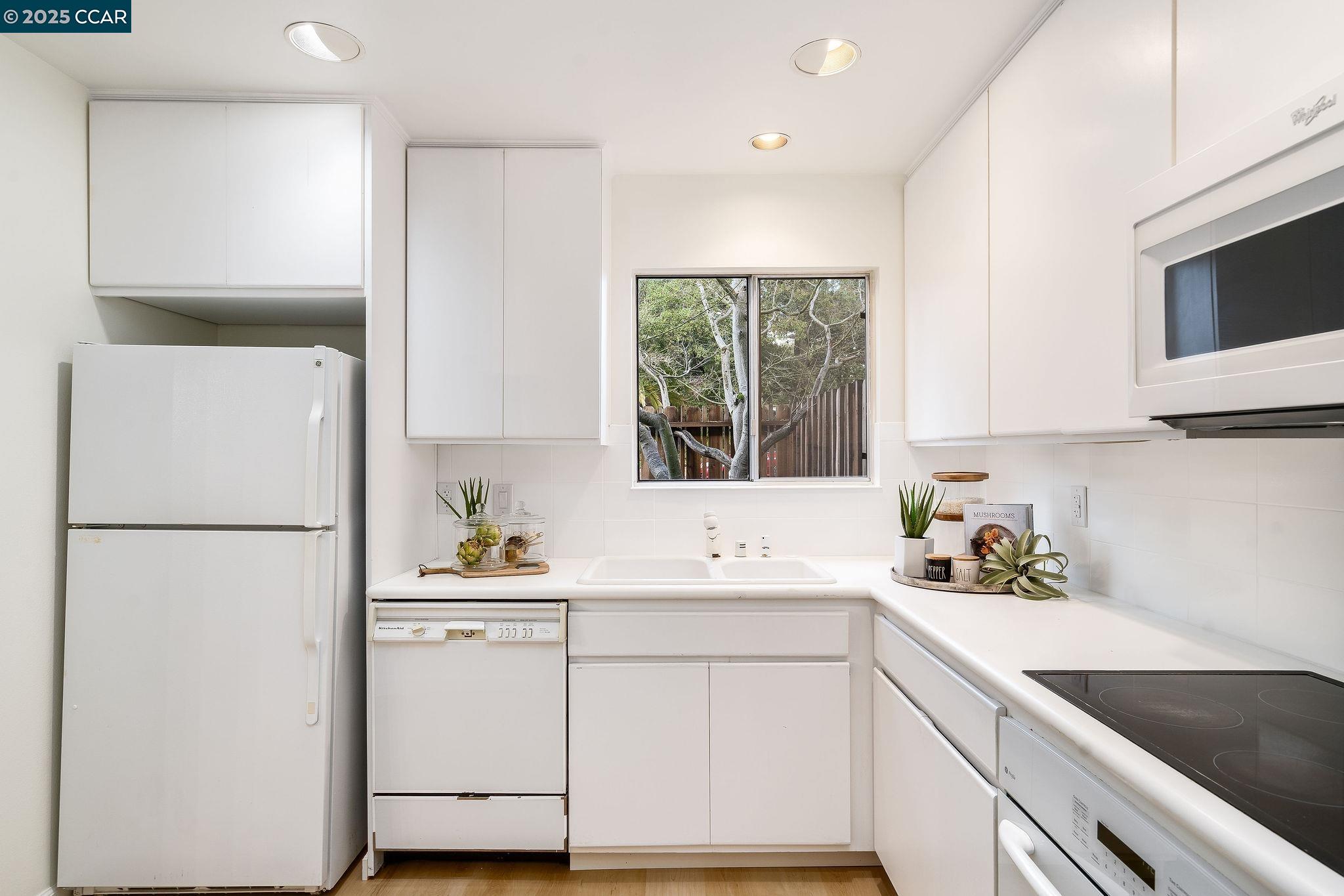 Photo #14: 41084051 Listing: Photo #14