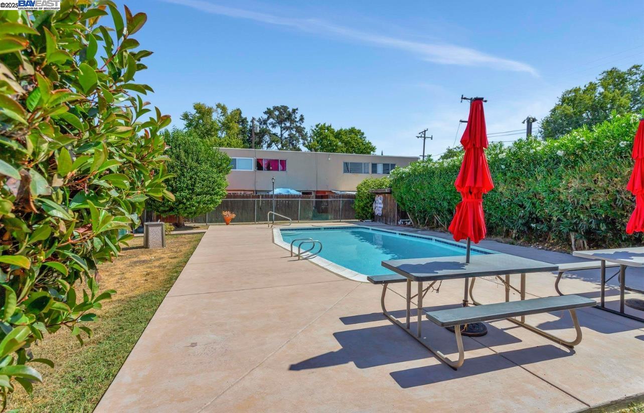 MLS: 41084059 Condo For Sale