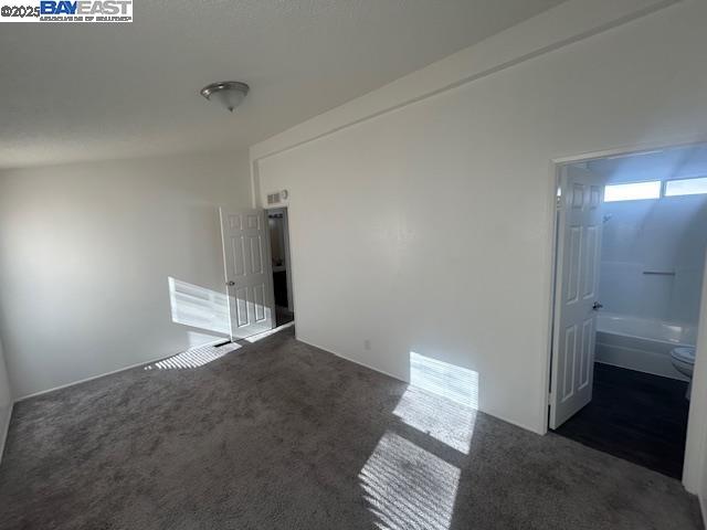 Detail Gallery Image 12 of 35 For 3015 E Bayshore Road #129,  Redwood City,  CA 94063 - 3 Beds | 2 Baths