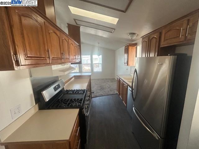 Detail Gallery Image 7 of 35 For 3015 E Bayshore Road #129,  Redwood City,  CA 94063 - 3 Beds | 2 Baths