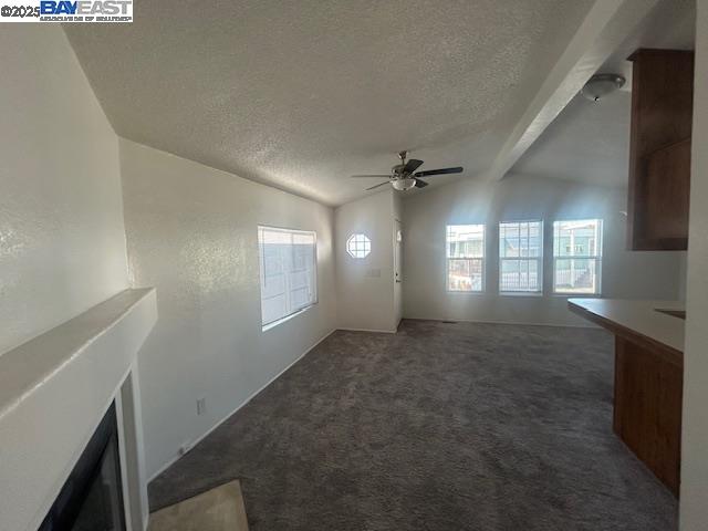 Detail Gallery Image 8 of 35 For 3015 E Bayshore Road #129,  Redwood City,  CA 94063 - 3 Beds | 2 Baths