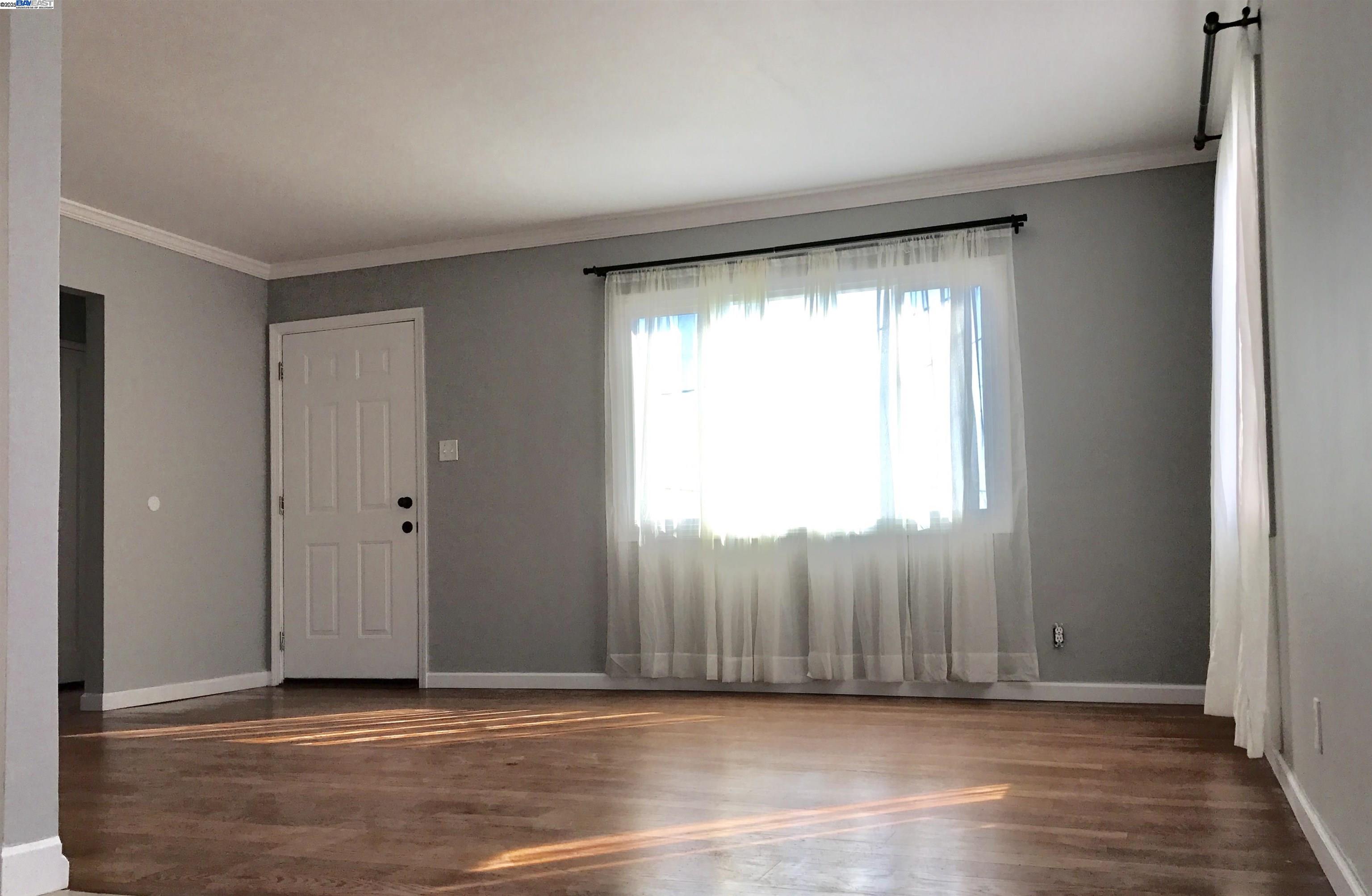 2511 Truman Ave, Oakland, California 94605, 4 Bedrooms Bedrooms, 7 Rooms Rooms,2 BathroomsBathrooms,Residential,For Sale,2511 Truman Ave,41084071