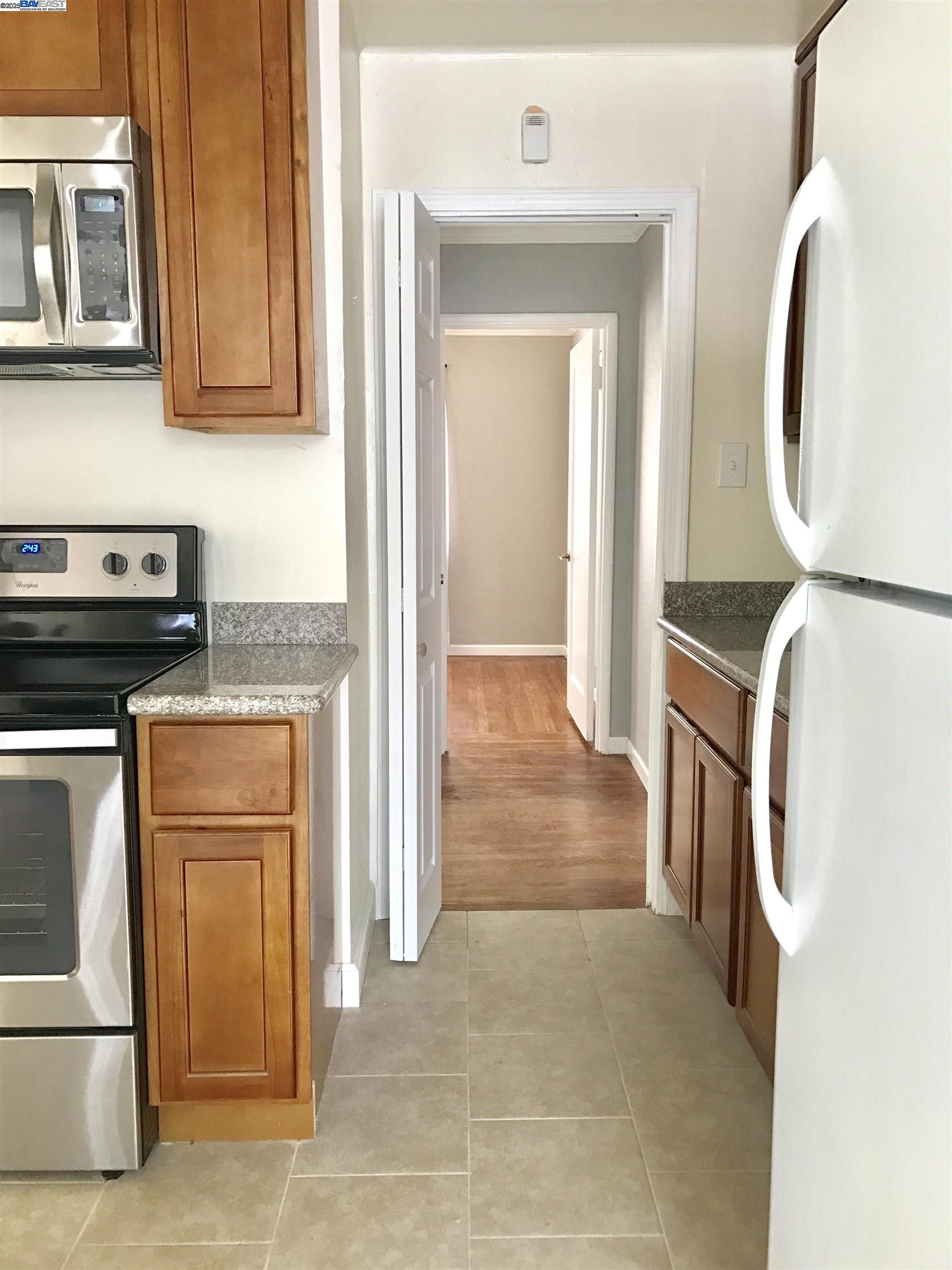 2511 Truman Ave, Oakland, California 94605, 4 Bedrooms Bedrooms, 7 Rooms Rooms,2 BathroomsBathrooms,Residential,For Sale,2511 Truman Ave,41084071