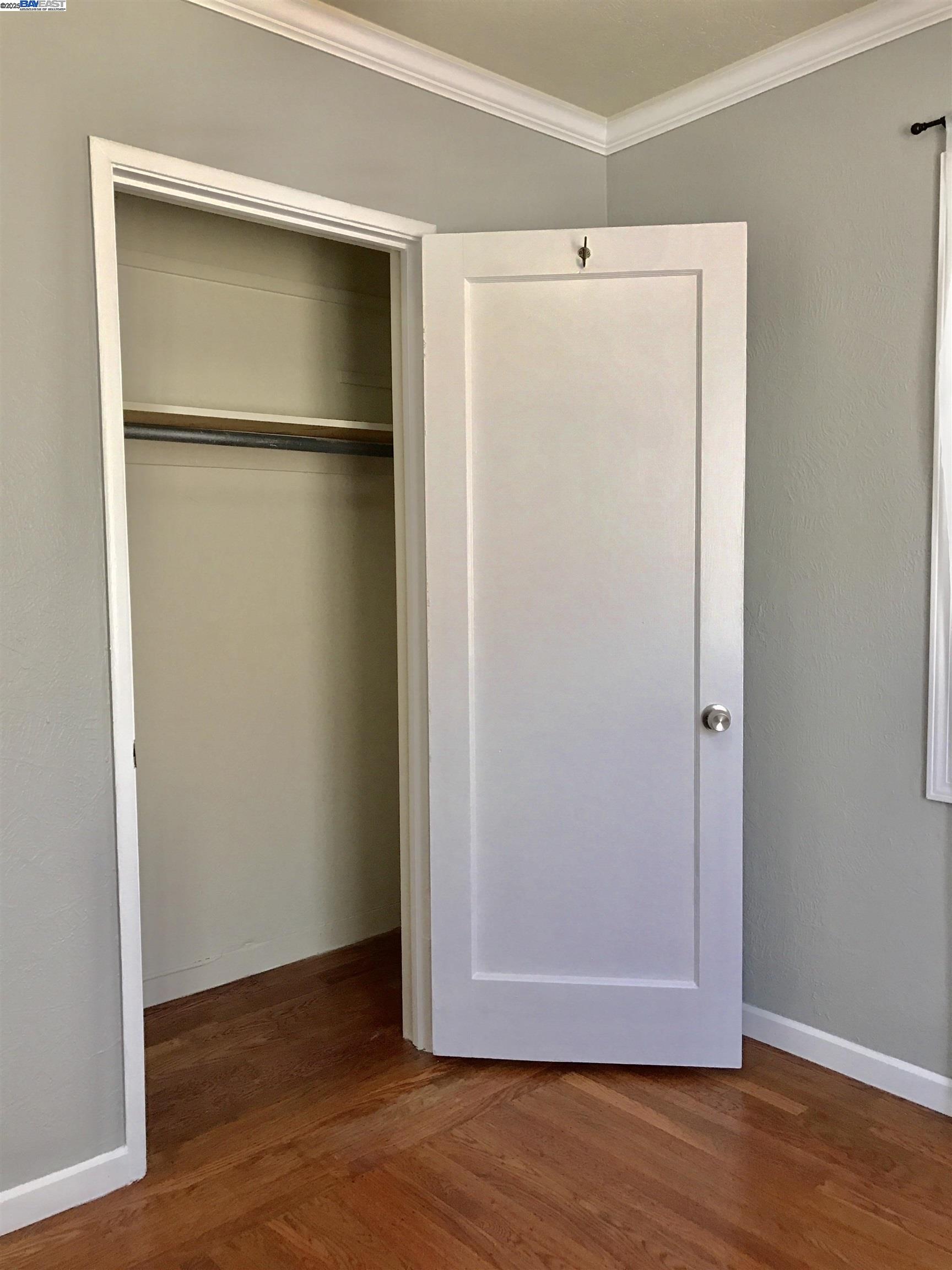 2511 Truman Ave, Oakland, California 94605, 4 Bedrooms Bedrooms, 7 Rooms Rooms,2 BathroomsBathrooms,Residential,For Sale,2511 Truman Ave,41084071