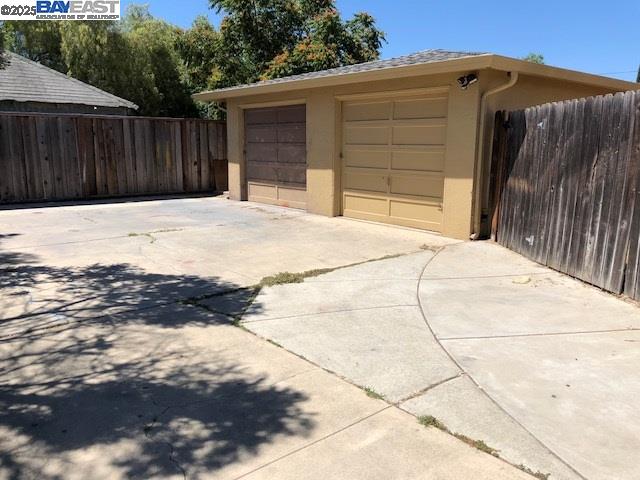 1565 Elm St, Livermore, California 94551, 2 Bedrooms Bedrooms, 4 Rooms Rooms,1 BathroomBathrooms,Residential Lease,For Rent,1565 Elm St,41084082