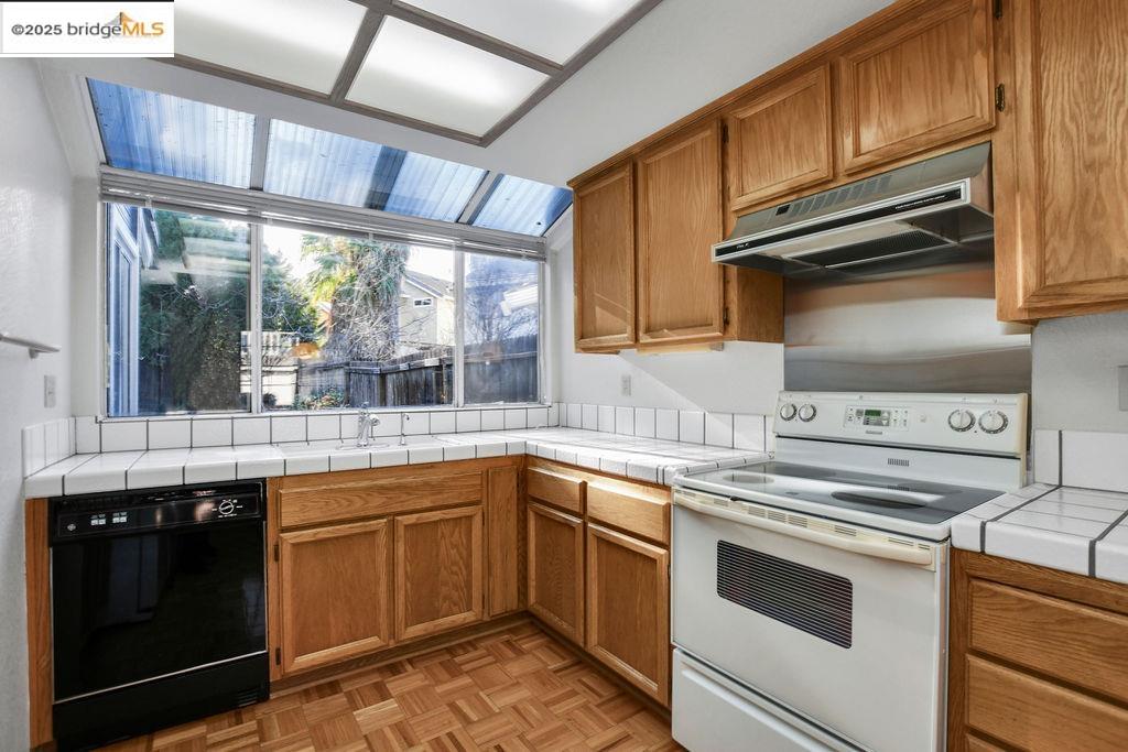 Photo #10: 41084088 Listing: Photo #10