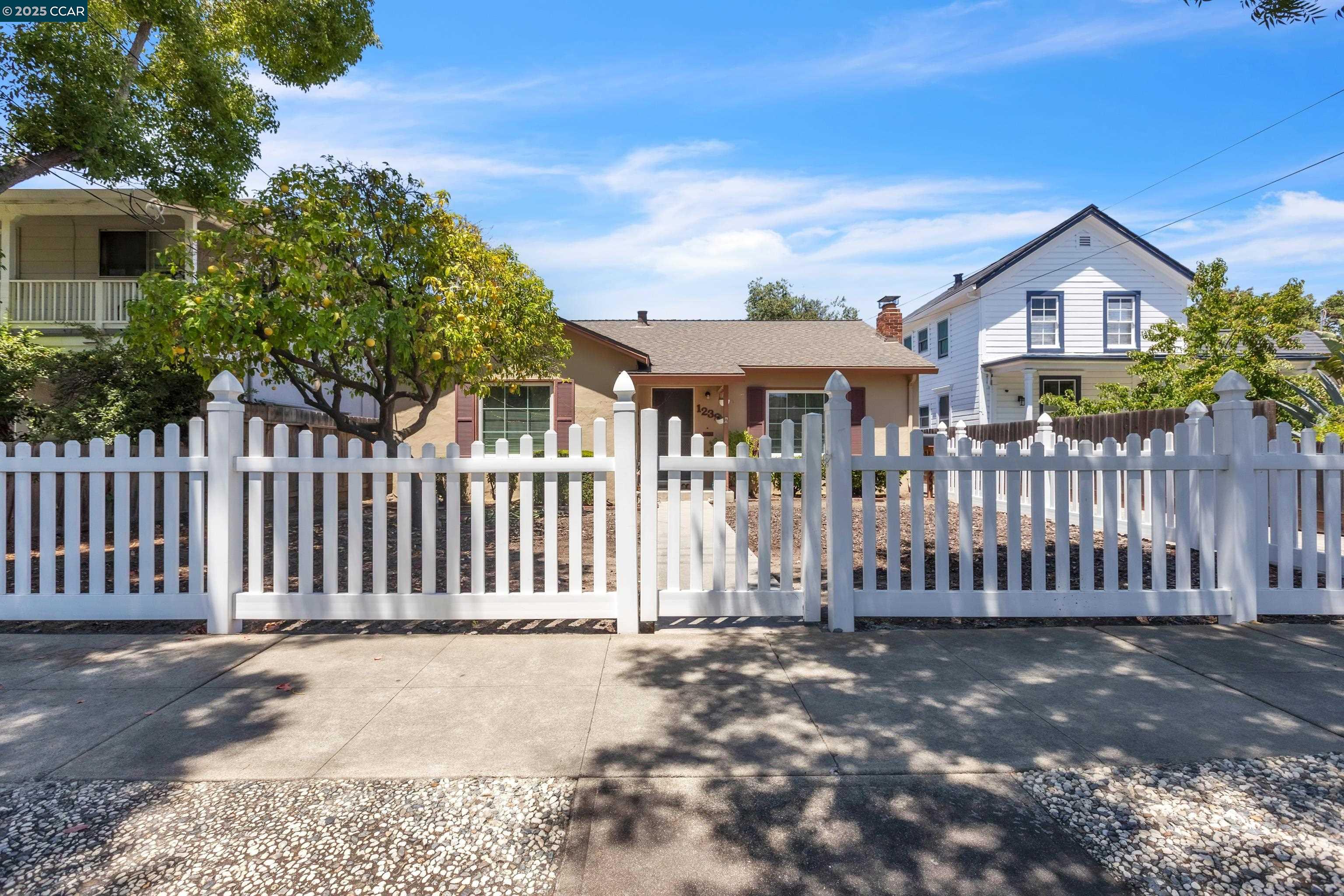 Detail Gallery Image 11 of 58 For 1239 Harrison St, Santa Clara,  CA 95050 - – Beds | – Baths