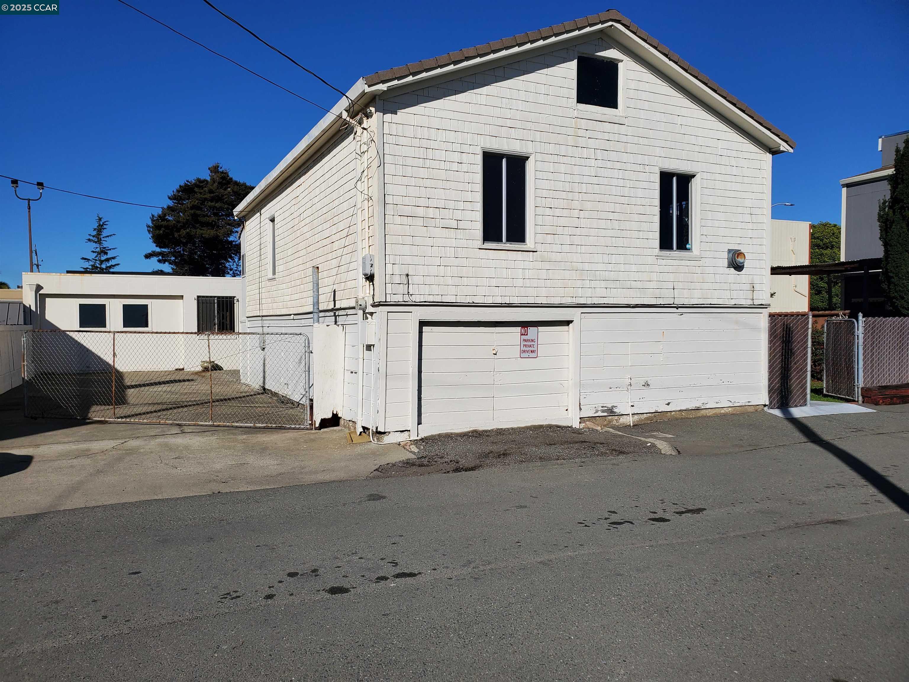 Detail Gallery Image 1 of 27 For 3637 Natalie Ct, Richmond,  CA 94805 - 2 Beds | 1 Baths