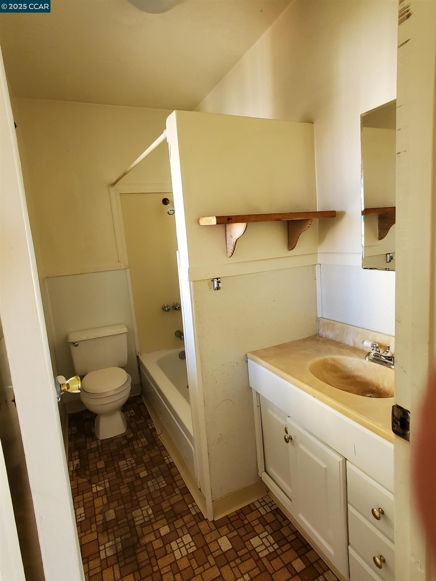 Detail Gallery Image 14 of 27 For 3637 Natalie Ct, Richmond,  CA 94805 - 2 Beds | 1 Baths
