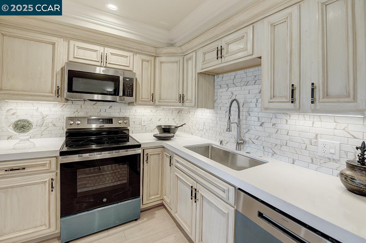 Photo #4: 41084106 Listing 