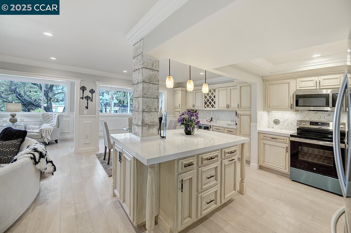 Photo #5: 41084106 Listing 