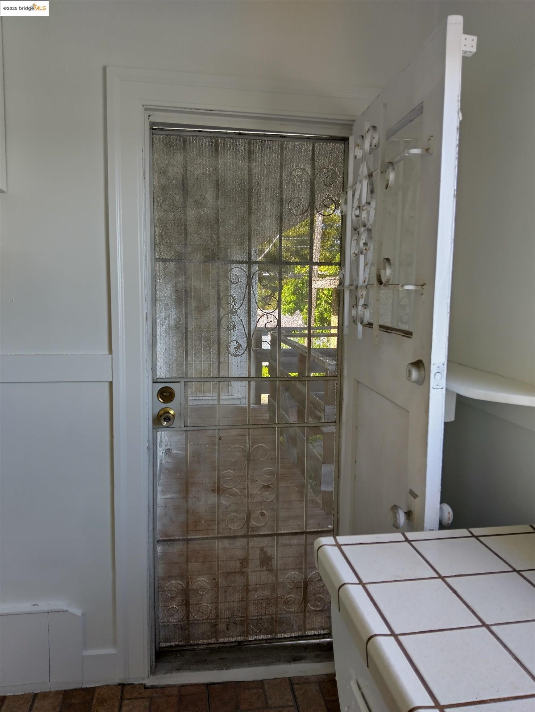 Detail Gallery Image 35 of 48 For 1864 11th Ave, Oakland,  CA 94606 - – Beds | – Baths