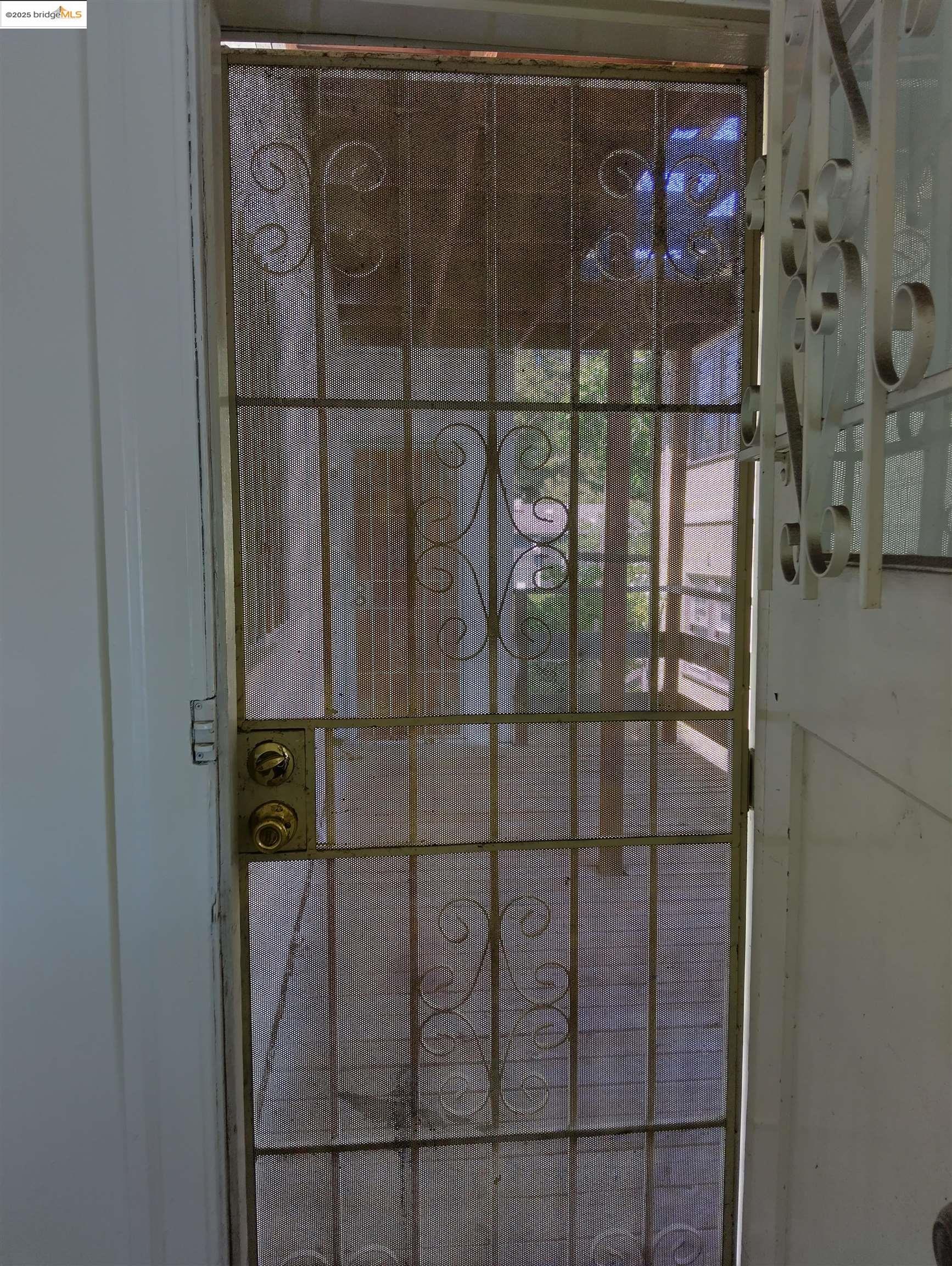 Detail Gallery Image 36 of 48 For 1864 11th Ave, Oakland,  CA 94606 - – Beds | – Baths