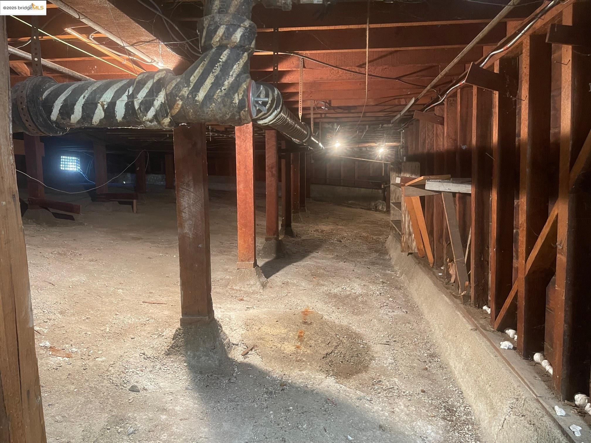 Detail Gallery Image 38 of 48 For 1864 11th Ave, Oakland,  CA 94606 - – Beds | – Baths