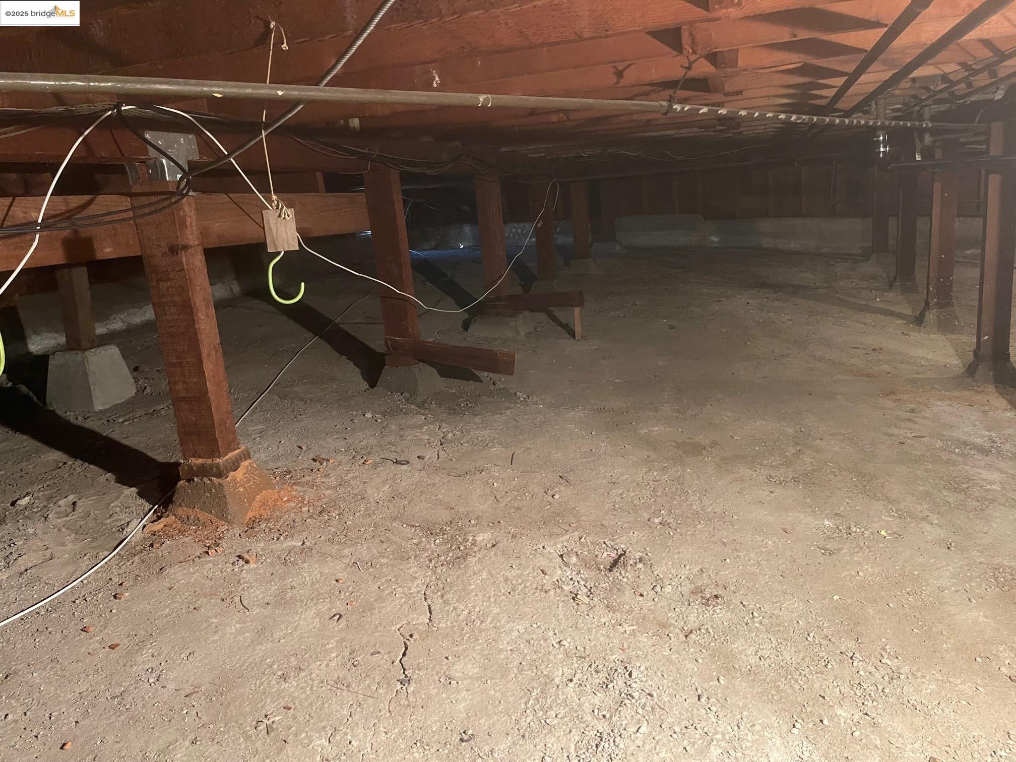 Detail Gallery Image 39 of 48 For 1864 11th Ave, Oakland,  CA 94606 - – Beds | – Baths