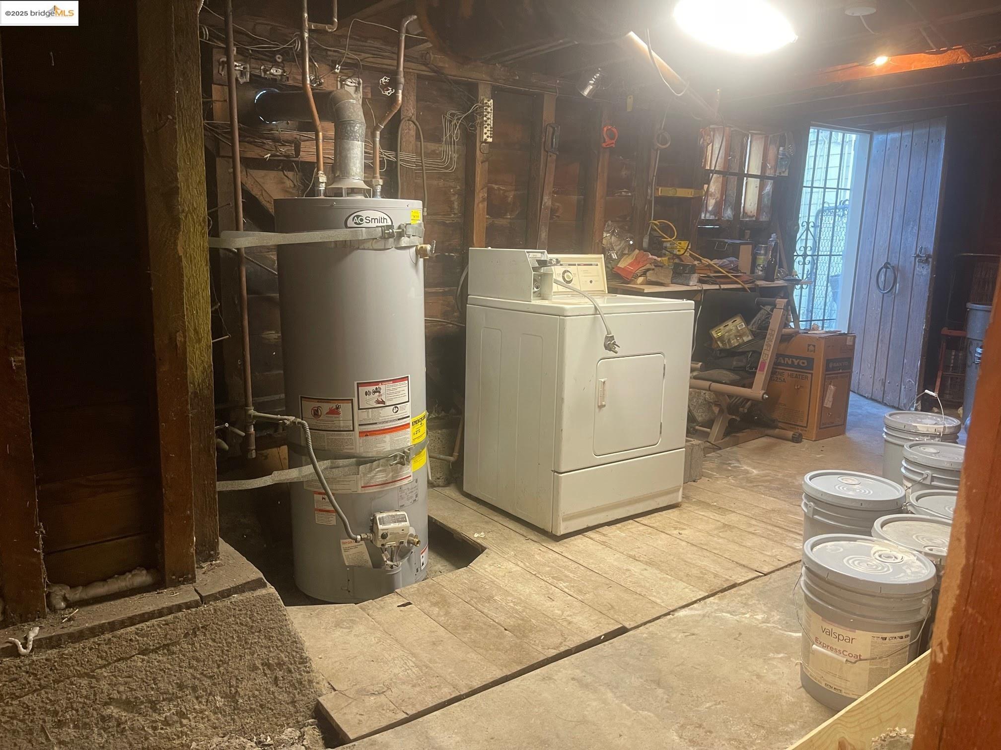 Detail Gallery Image 41 of 48 For 1864 11th Ave, Oakland,  CA 94606 - – Beds | – Baths