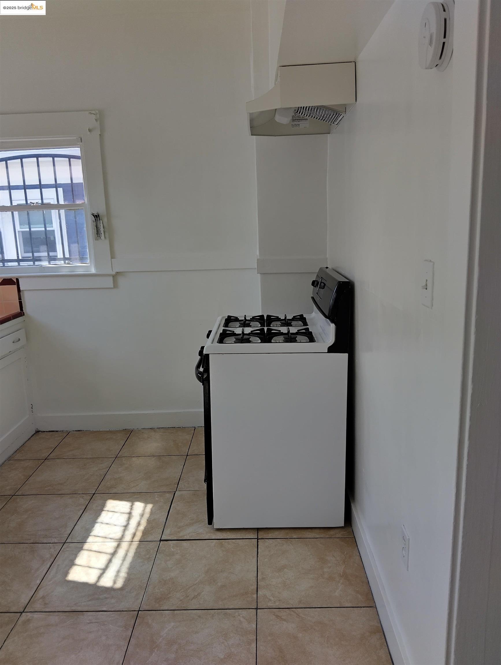 property-img