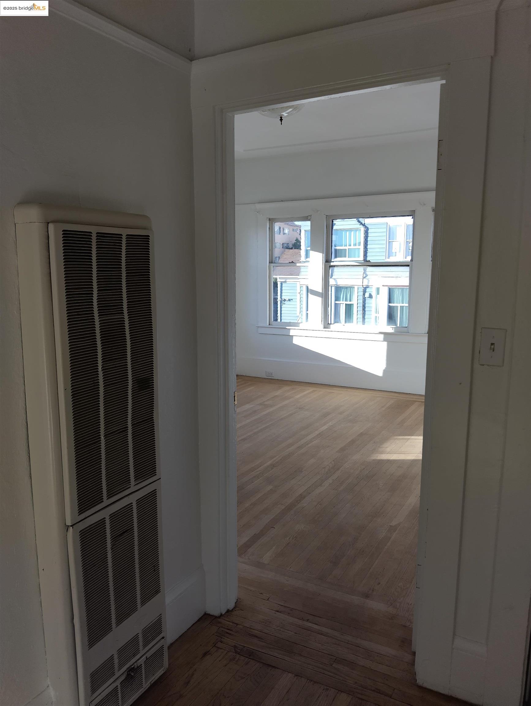 property-img