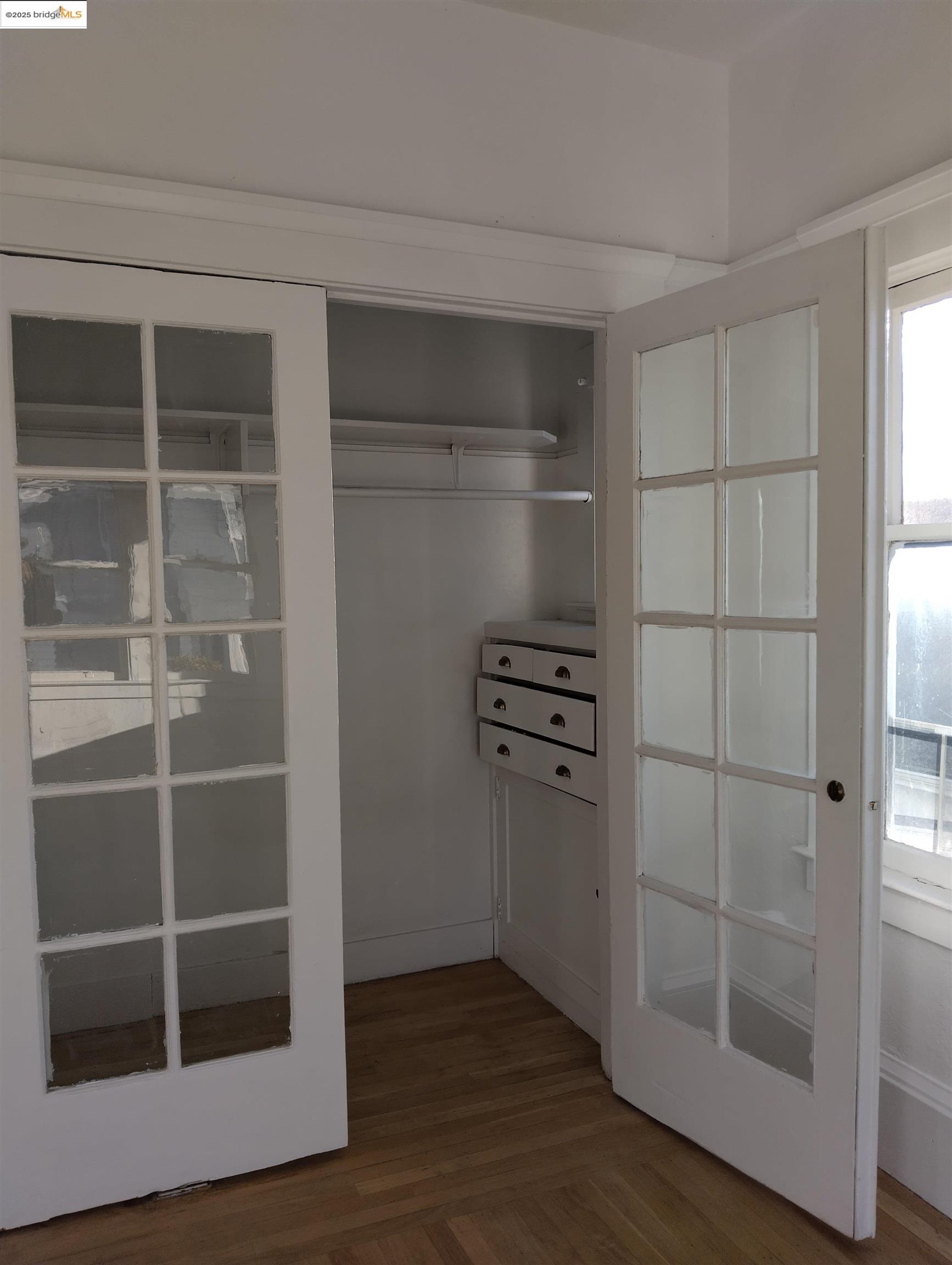 property-img