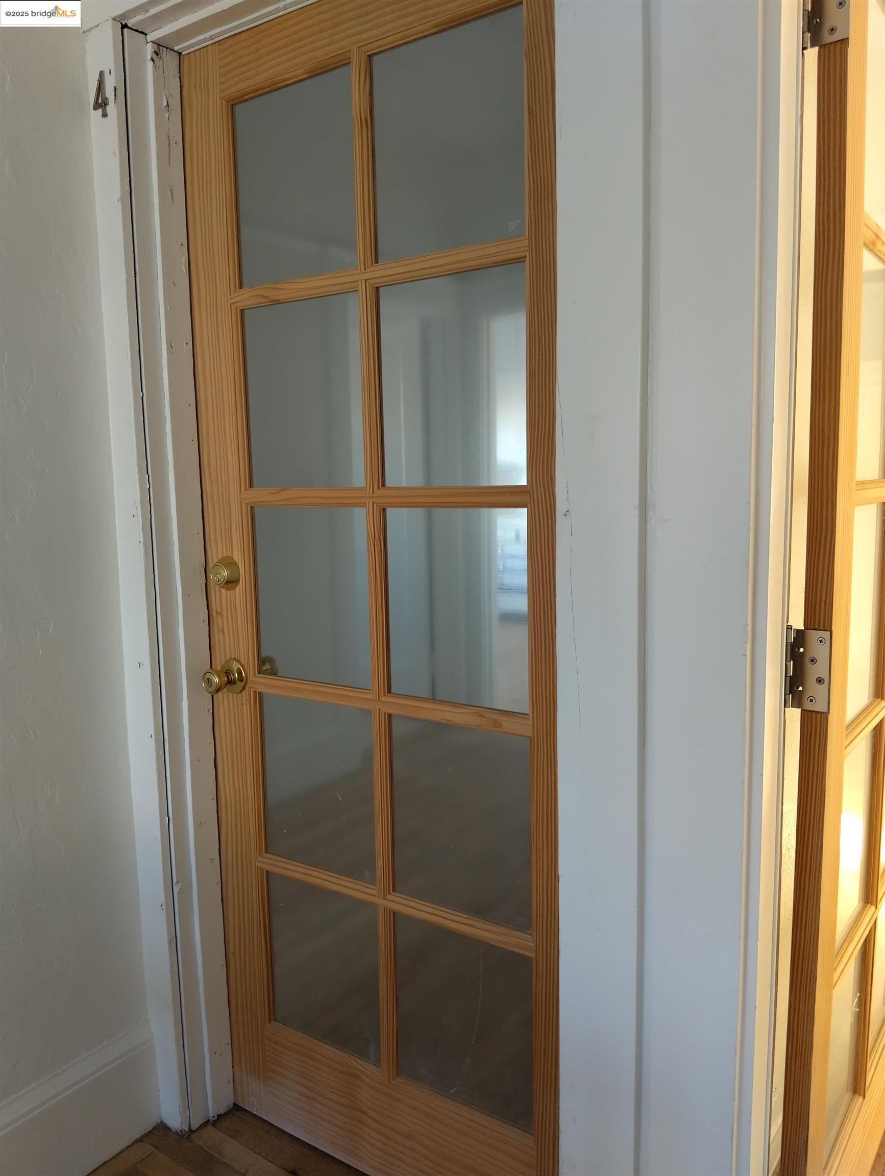 property-img