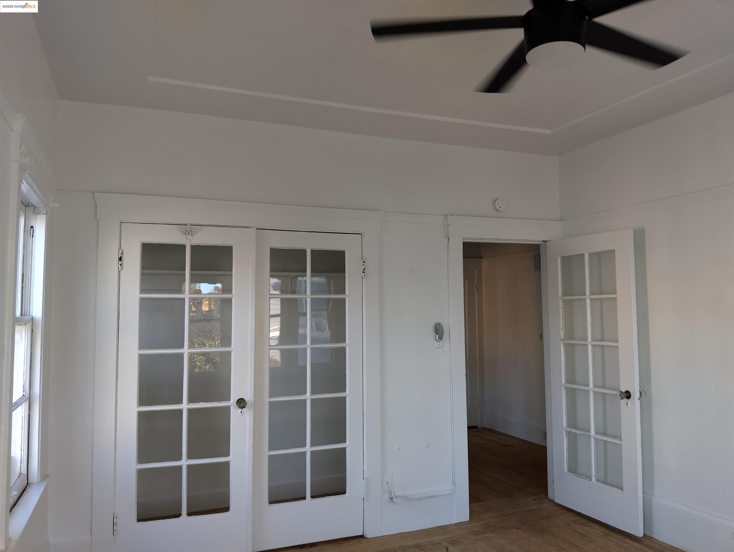 property-img