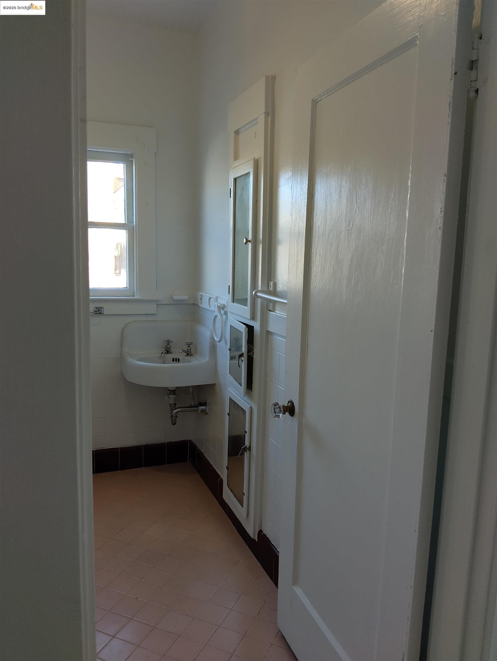 property-img