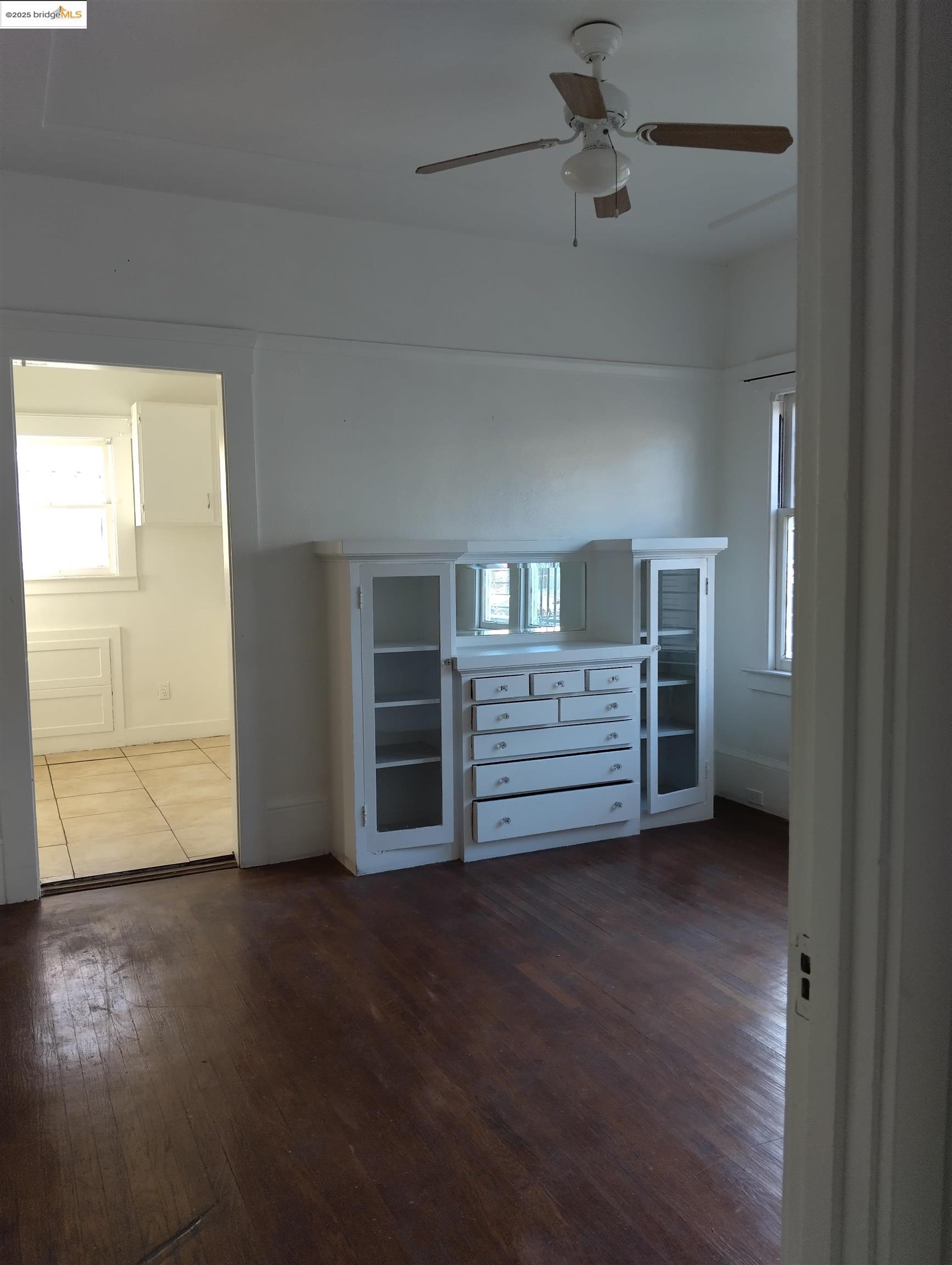 property-img