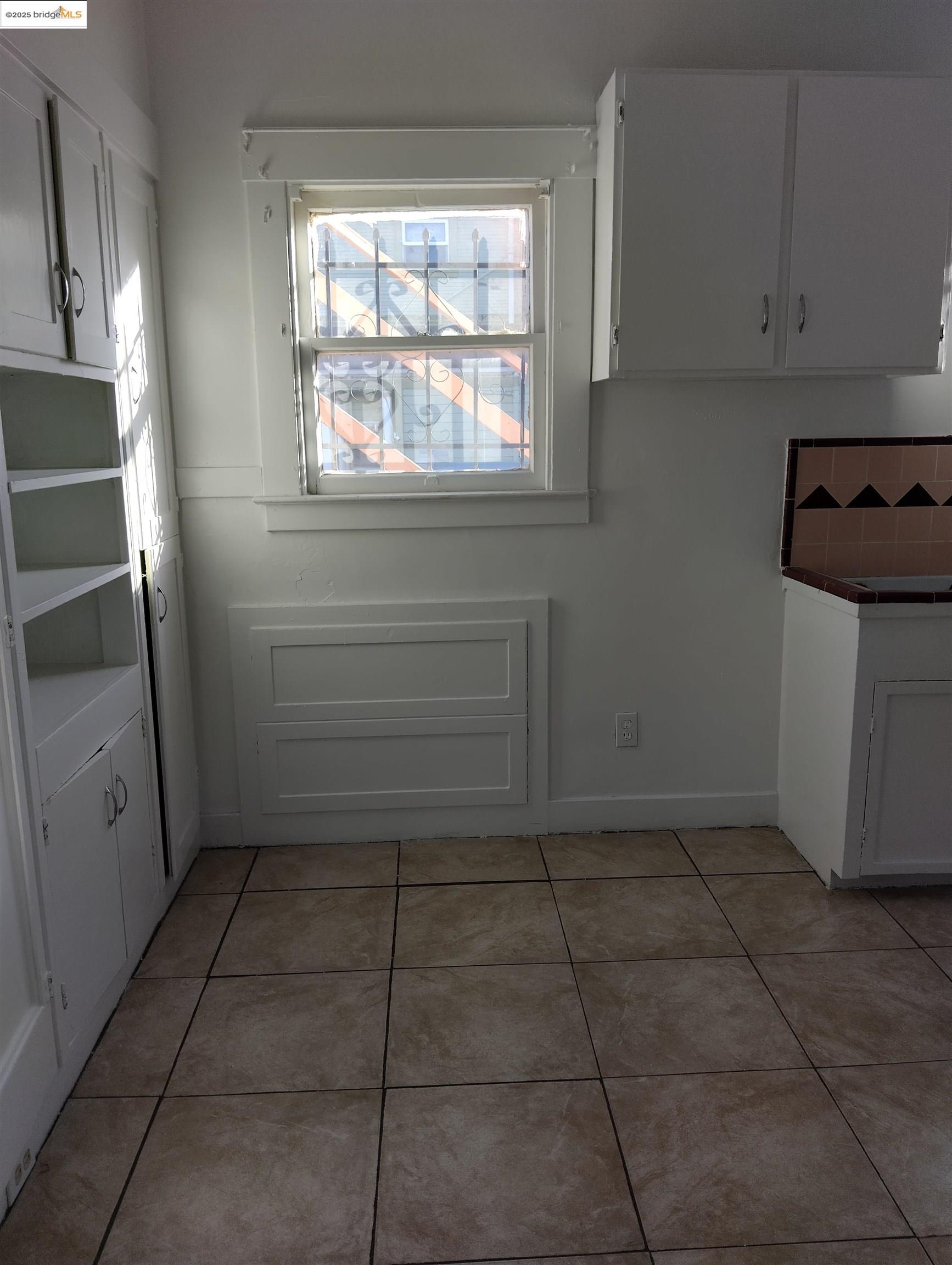 property-img