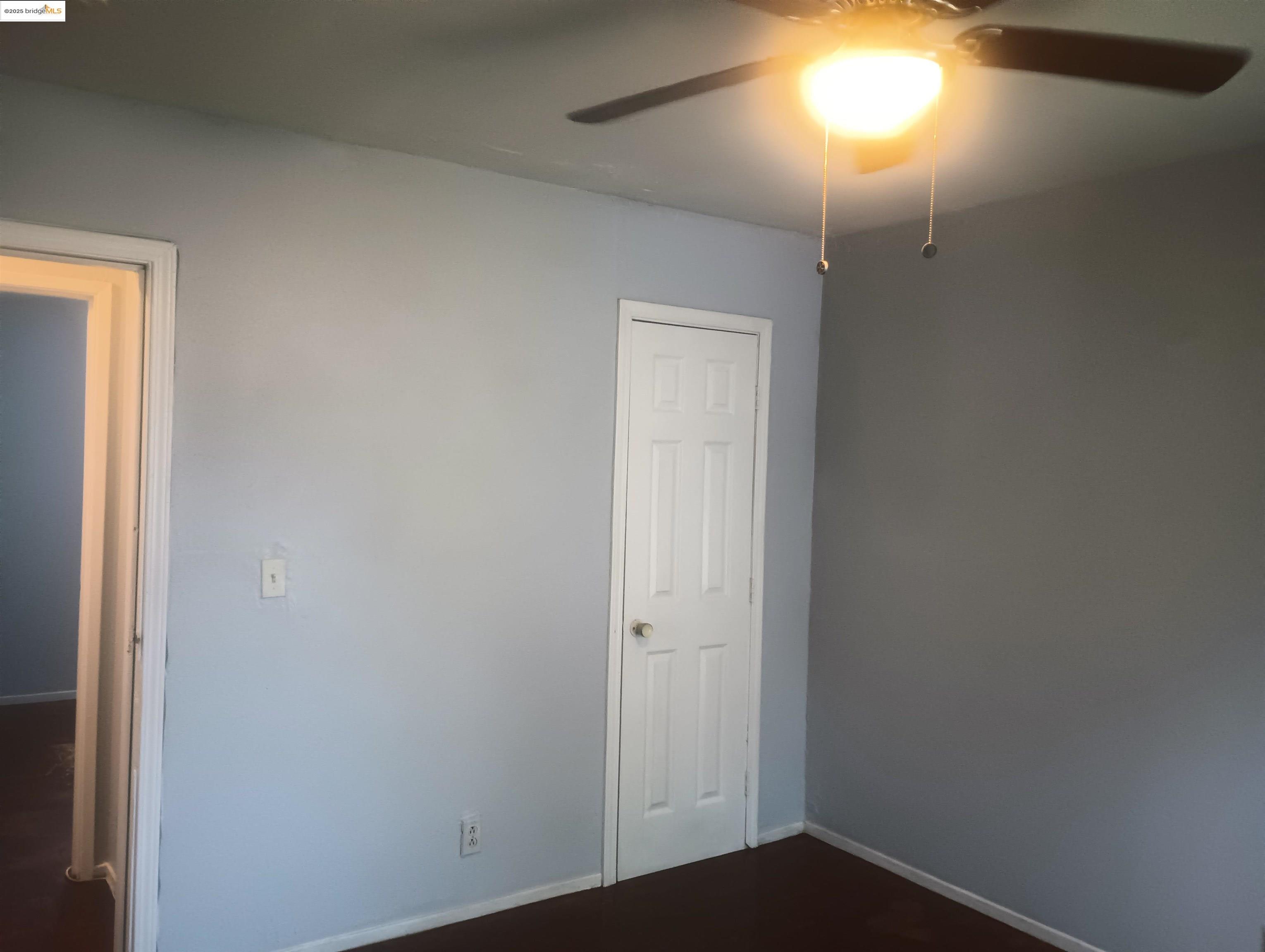 property-img