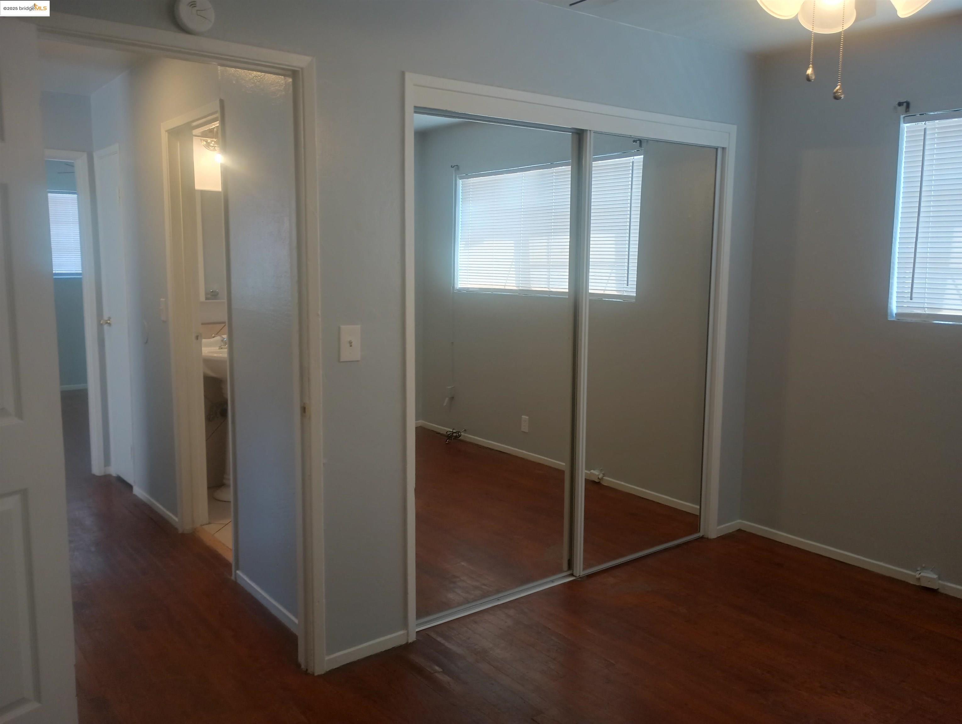 property-img