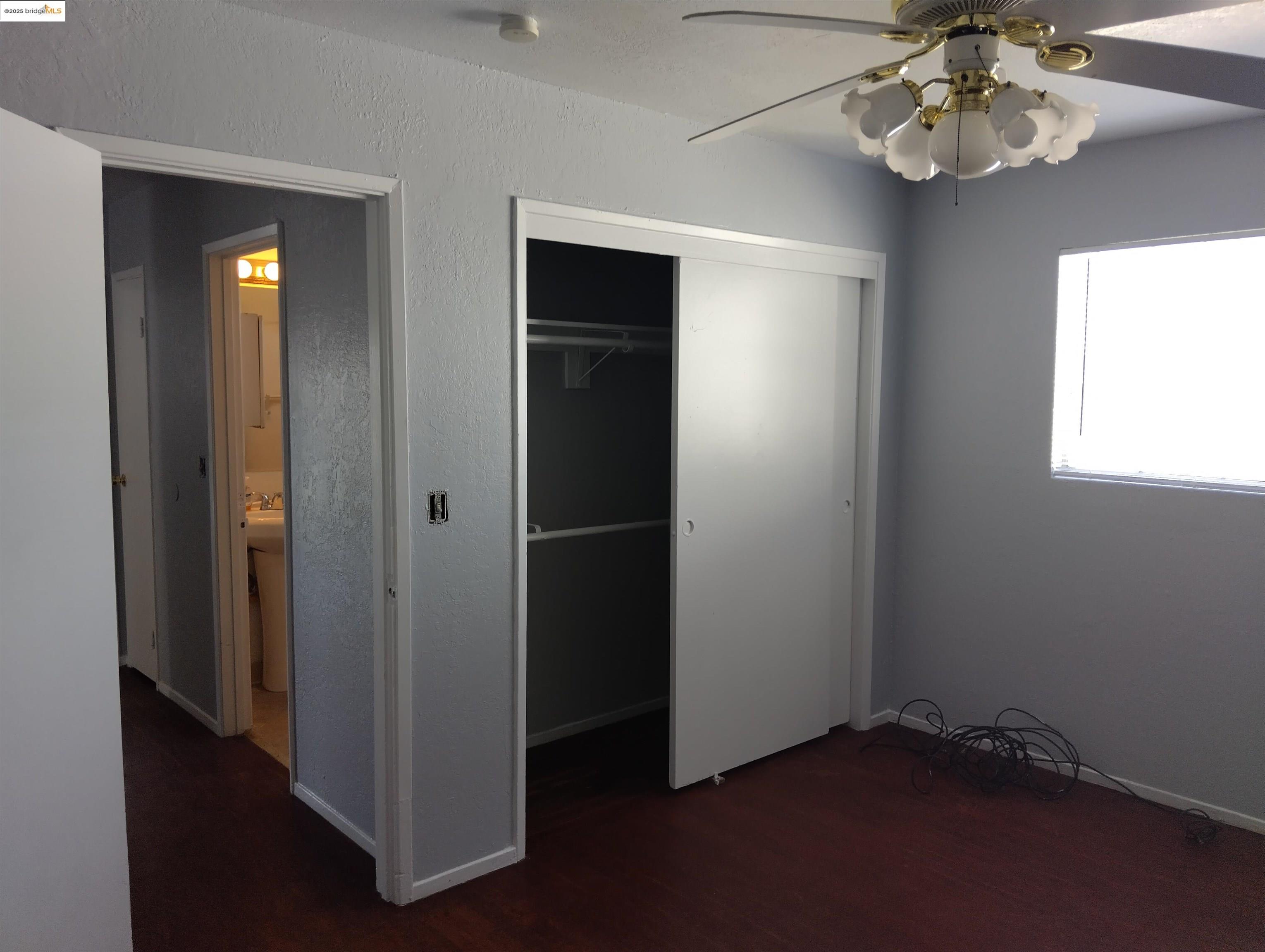 property-img