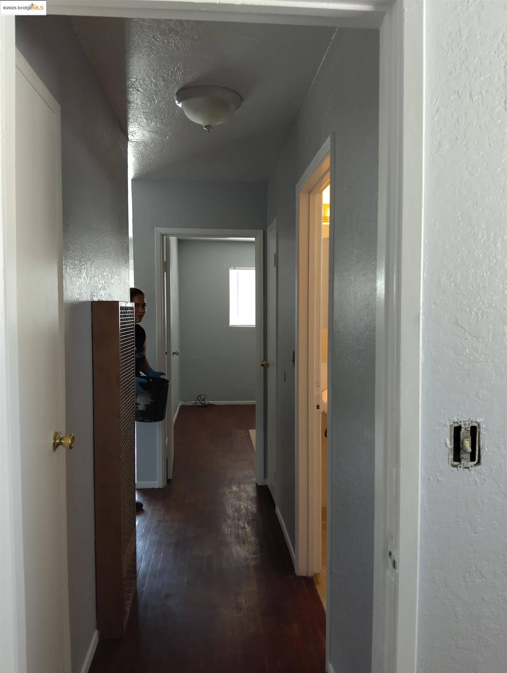 property-img