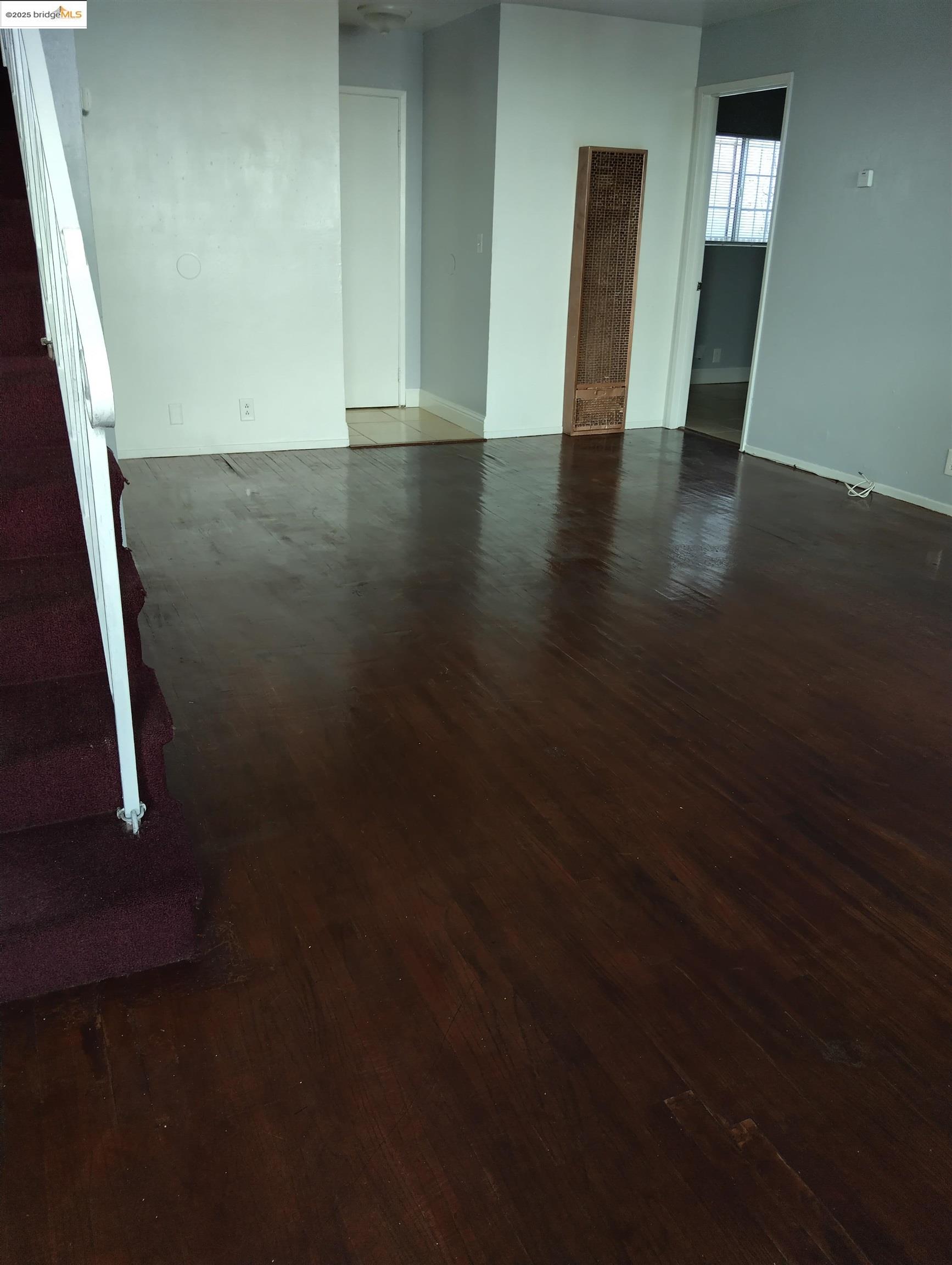 property-img