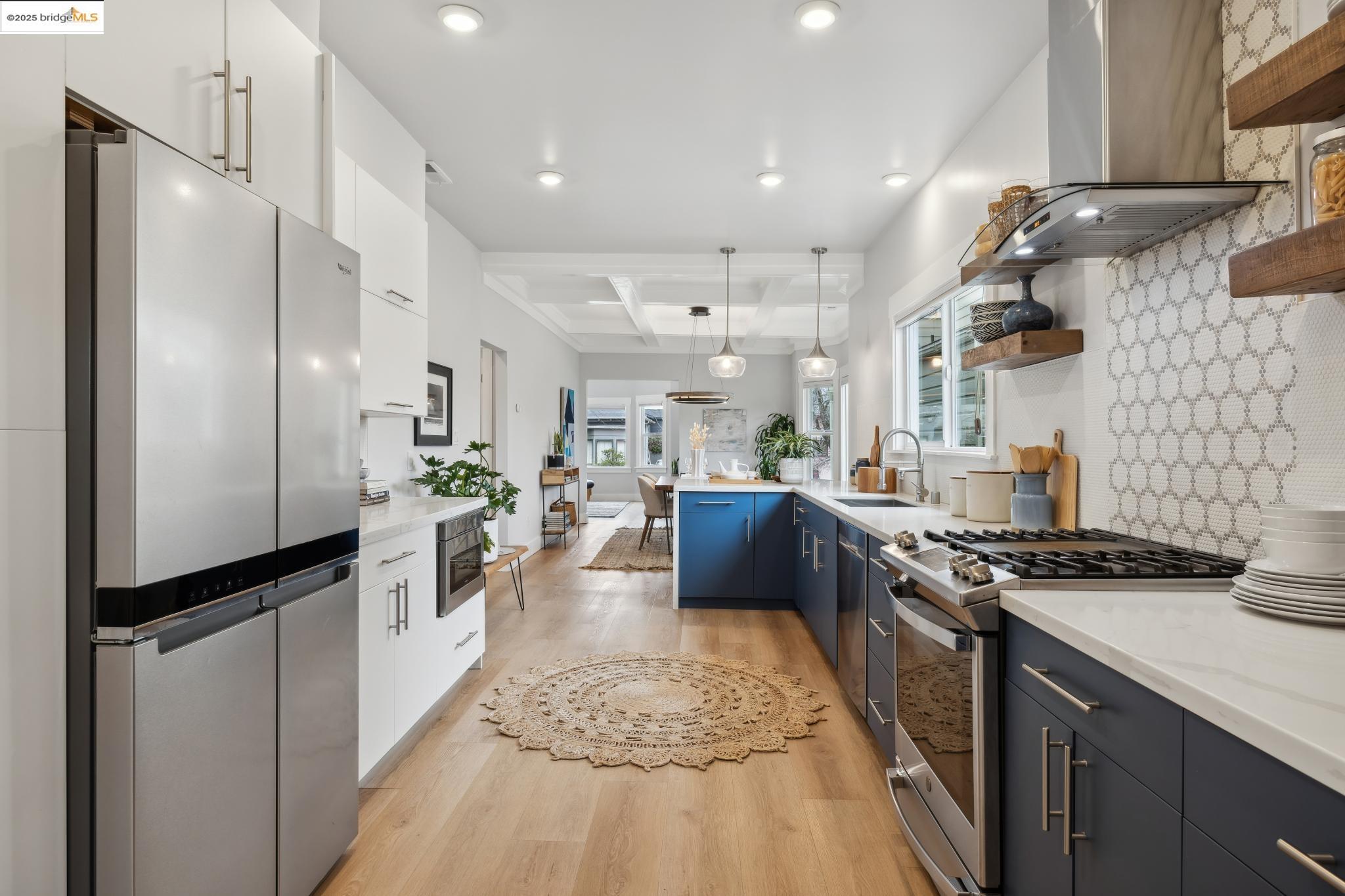 Detail Gallery Image 24 of 55 For 617 59th St, Oakland,  CA 94609 - 4 Beds | 3 Baths