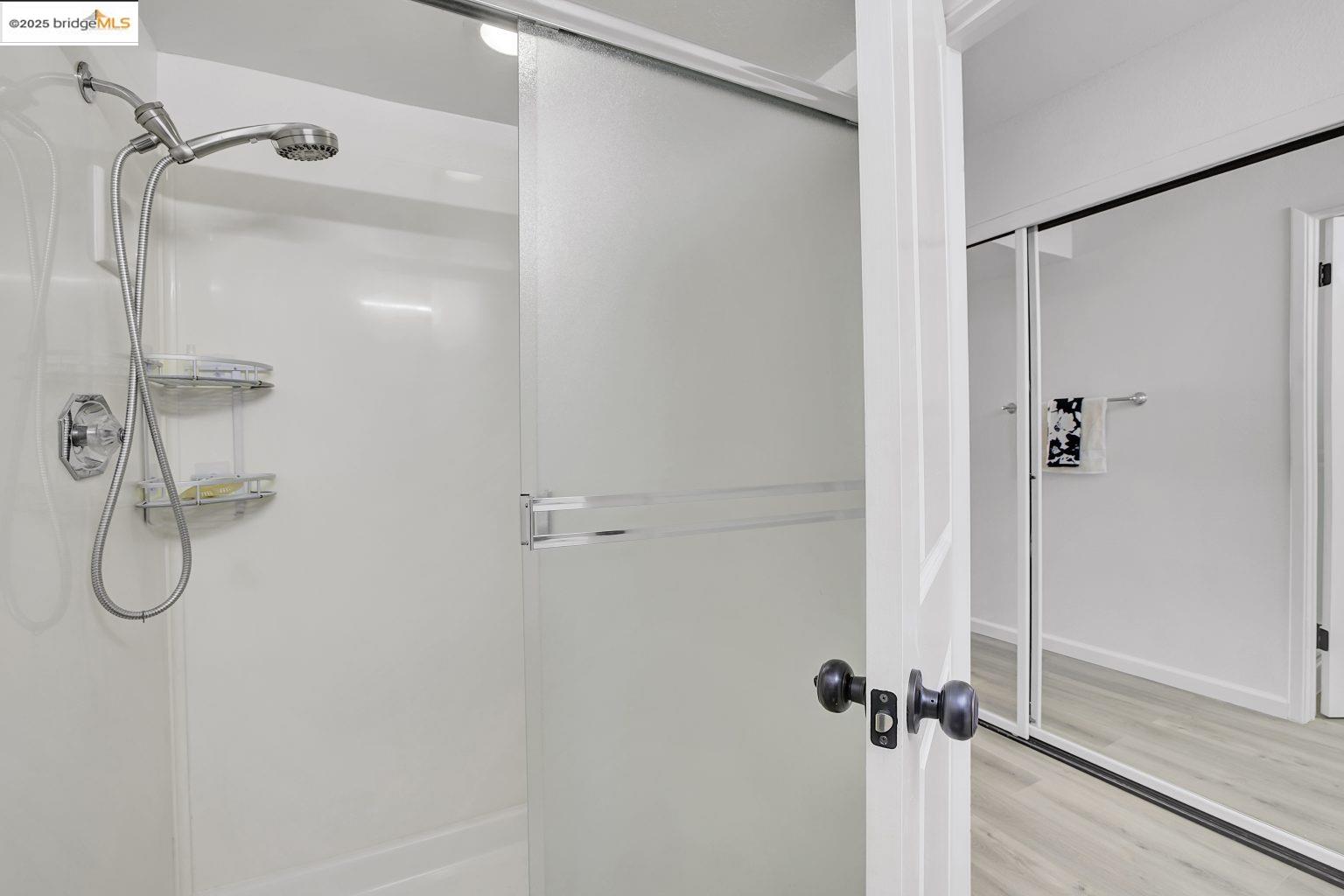 545 Pierce St # 2410, Albany, California 94706, 2 Bedrooms Bedrooms, 5 Rooms Rooms,2 BathroomsBathrooms,Residential,For Sale,545 Pierce St # 2410,41084172
