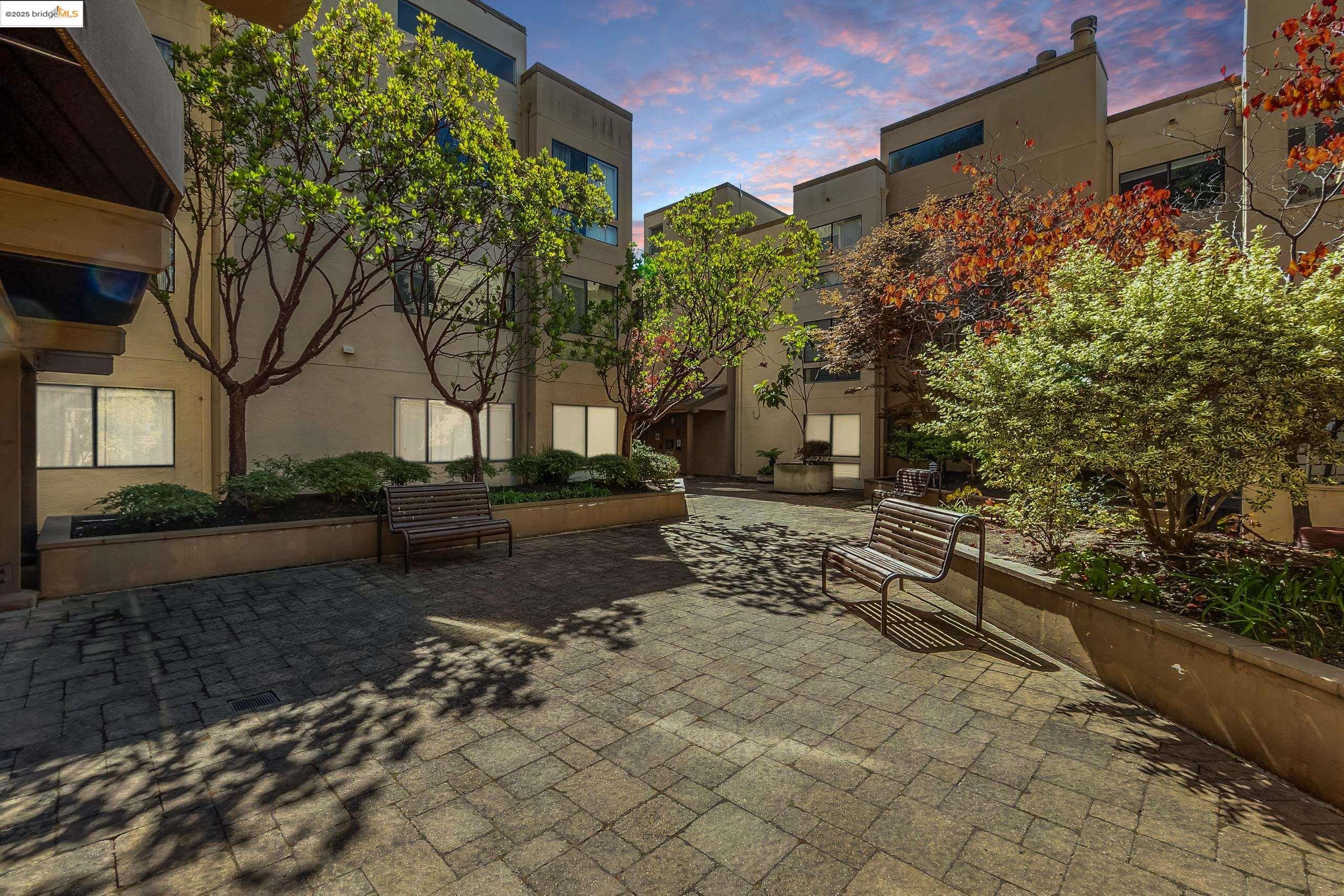 545 Pierce St # 2410, Albany, California 94706, 2 Bedrooms Bedrooms, 5 Rooms Rooms,2 BathroomsBathrooms,Residential,For Sale,545 Pierce St # 2410,41084172