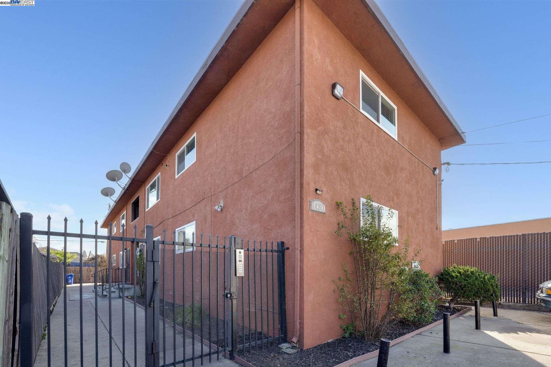 Detail Gallery Image 1 of 1 For 1430 74th Ave, Oakland,  CA 94621 - – Beds | – Baths