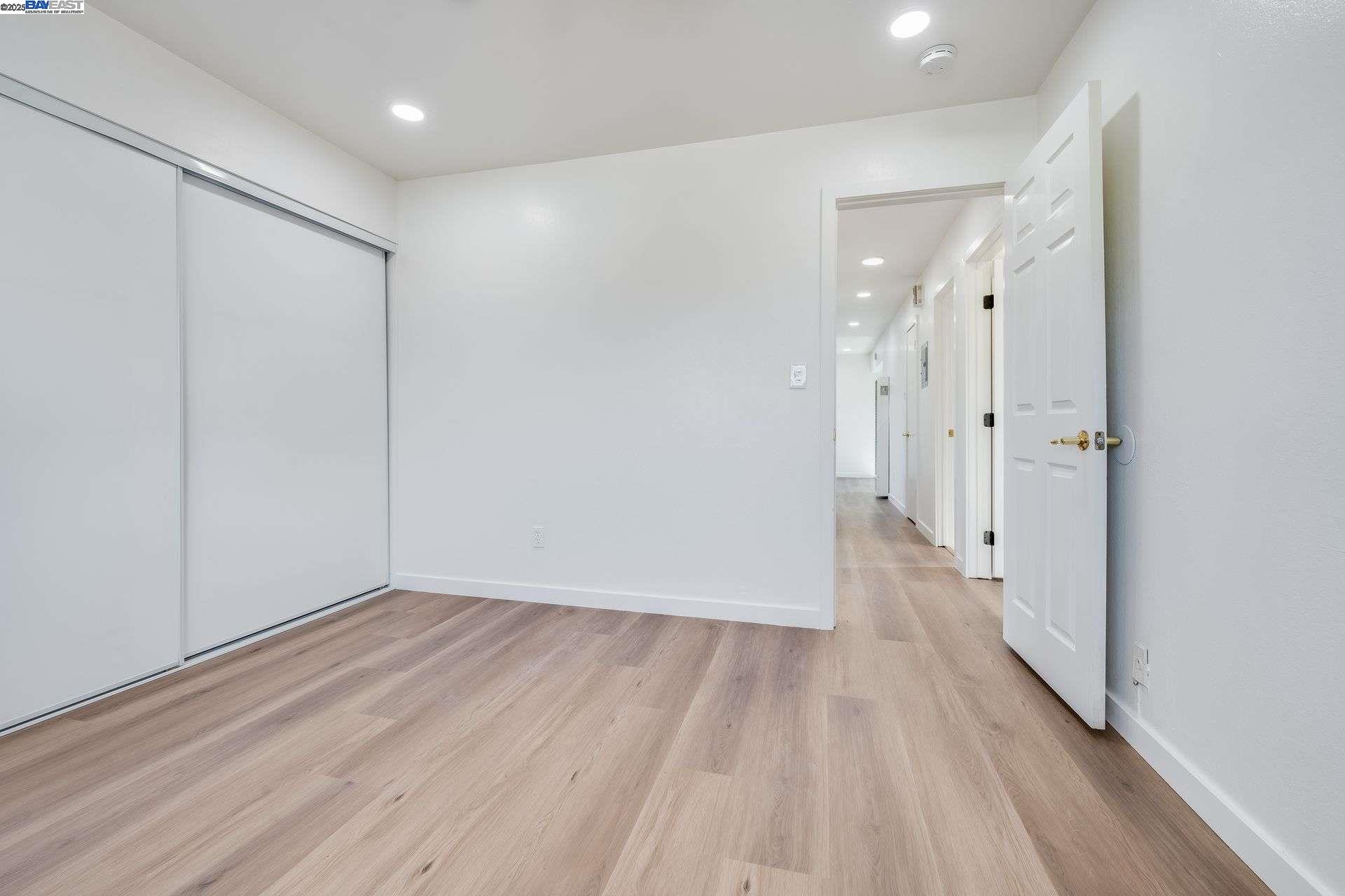 property-img