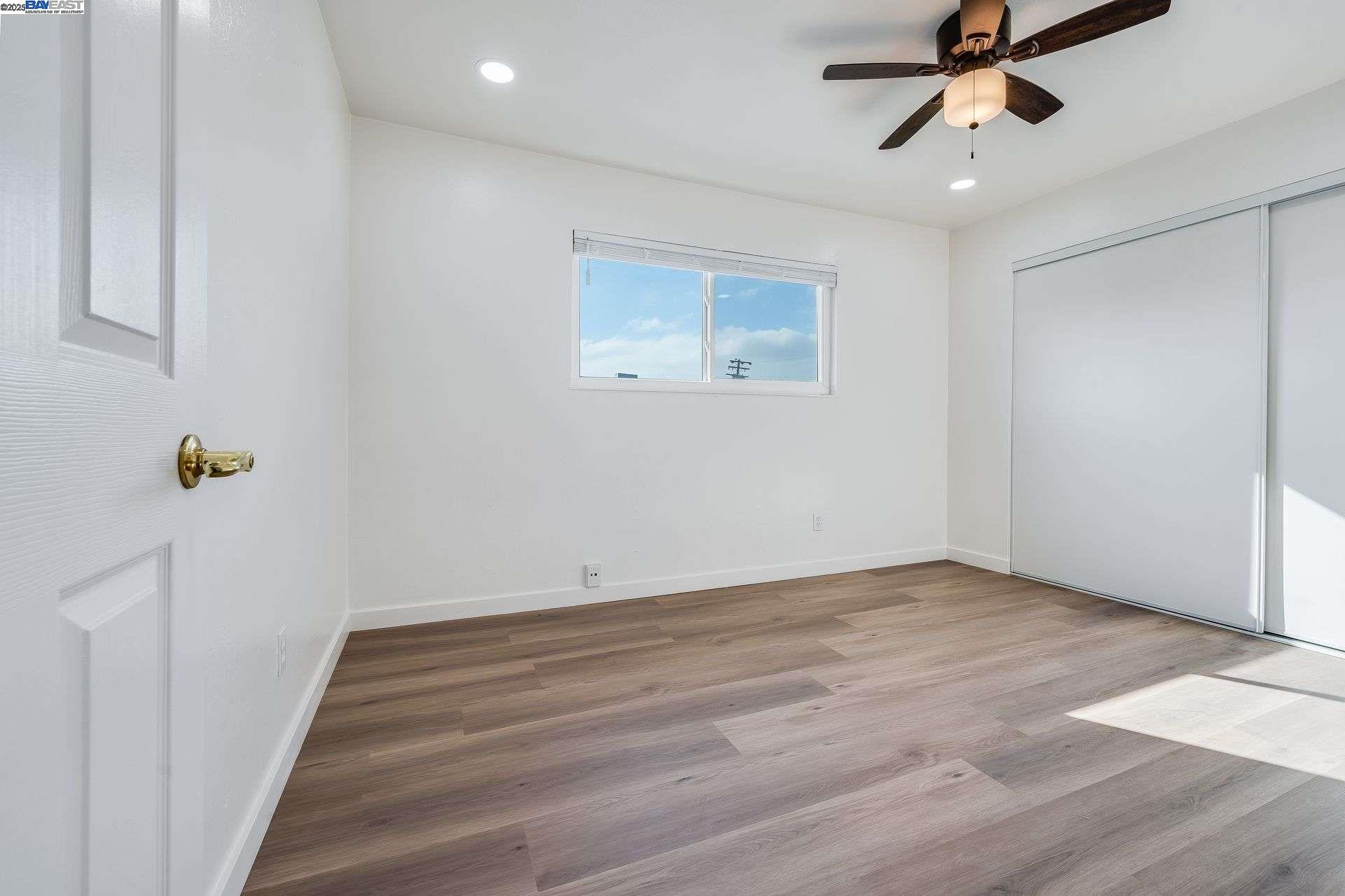 property-img