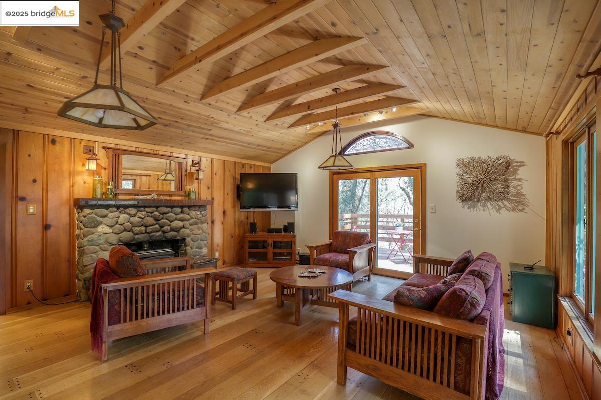 Detail Gallery Image 2 of 38 For 3611 Calistoga Rd, Santa Rosa,  CA 95404 - 3 Beds | 2 Baths
